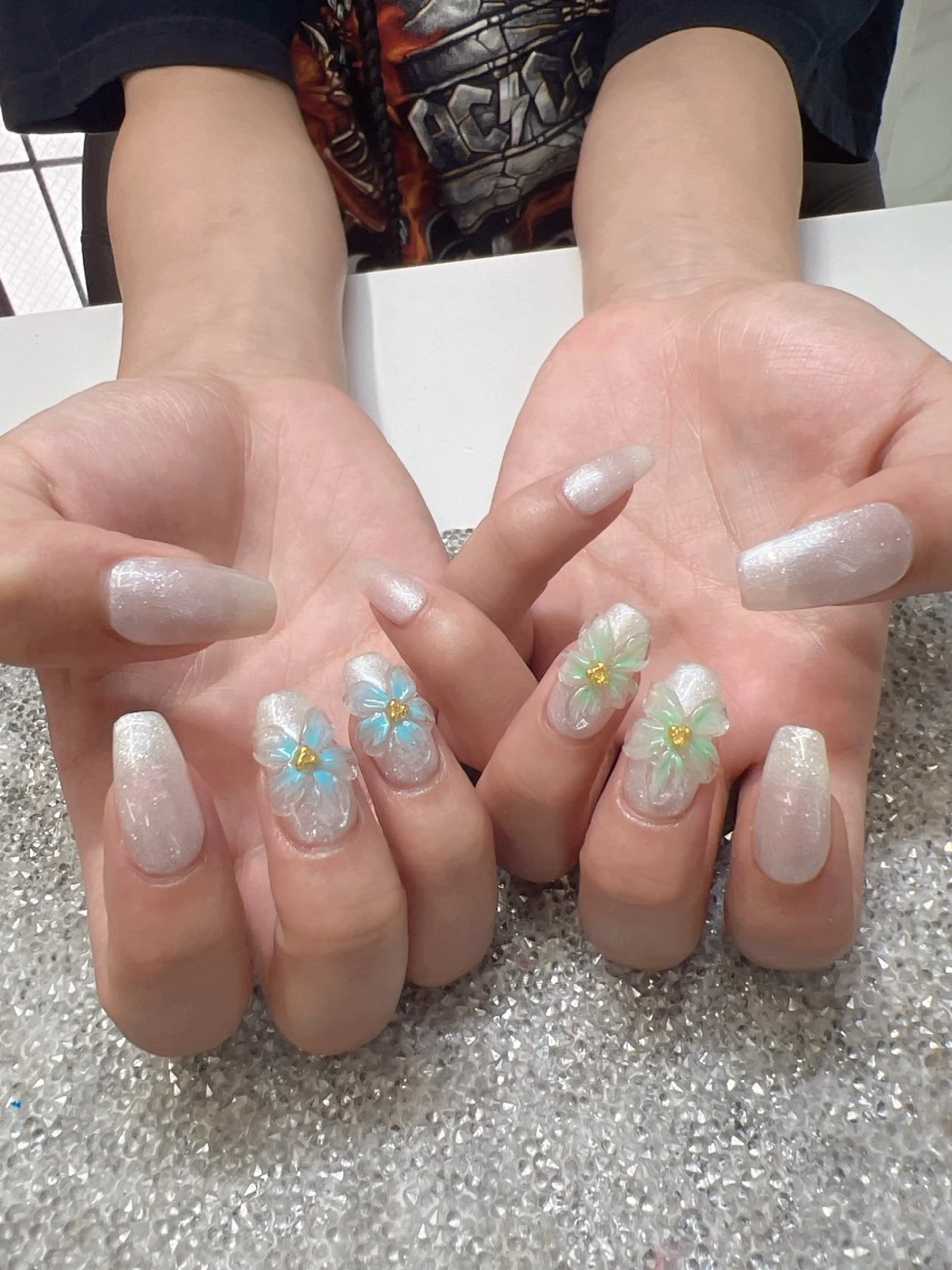 ネイル Guarendo錦糸町店所属・ガレンドウ 白澤 愛子のネイルデザイン