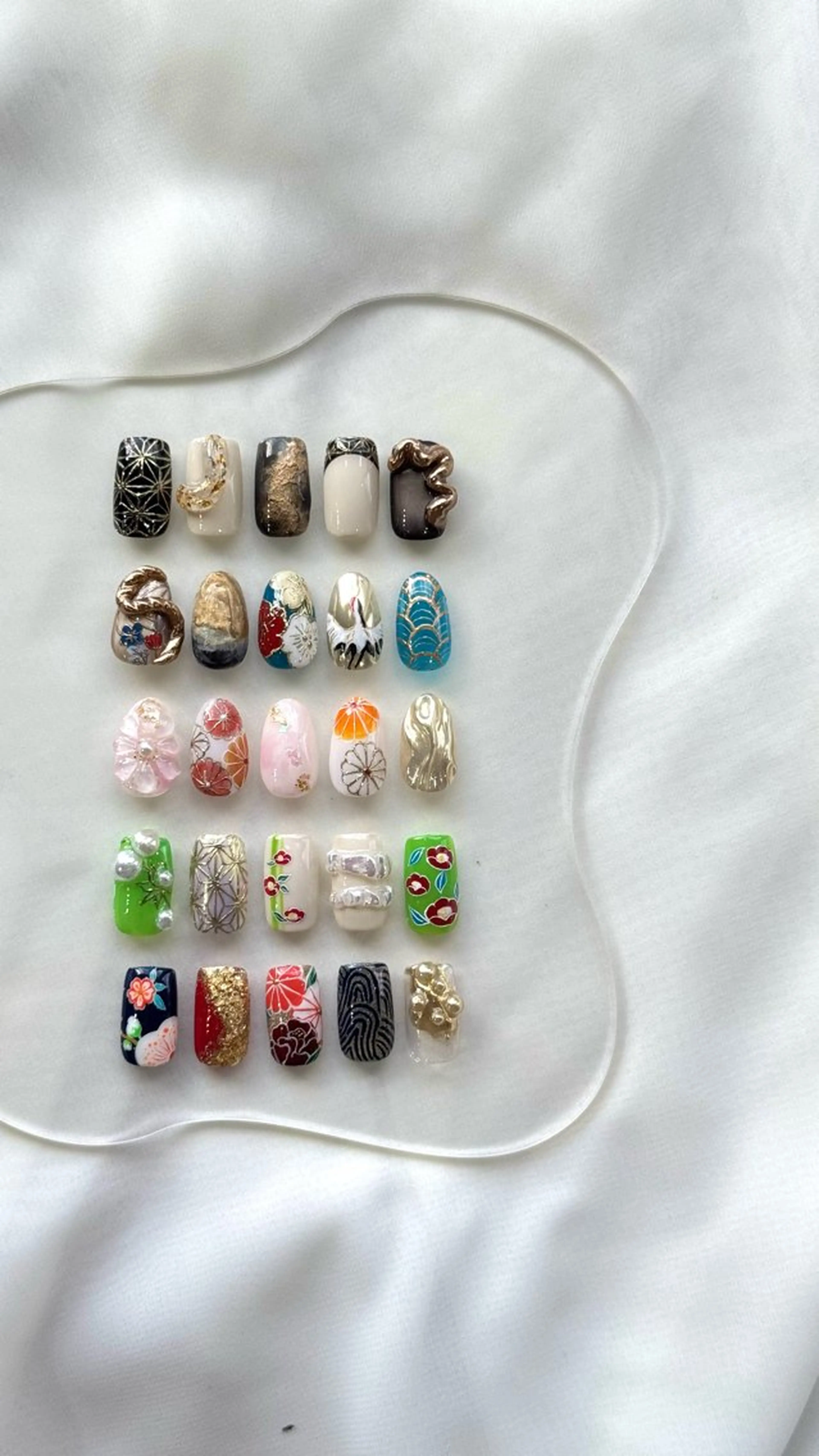 ネイル アートネイル 成人式 Momoka ネイリスト福岡/薬院のネイルデザイン