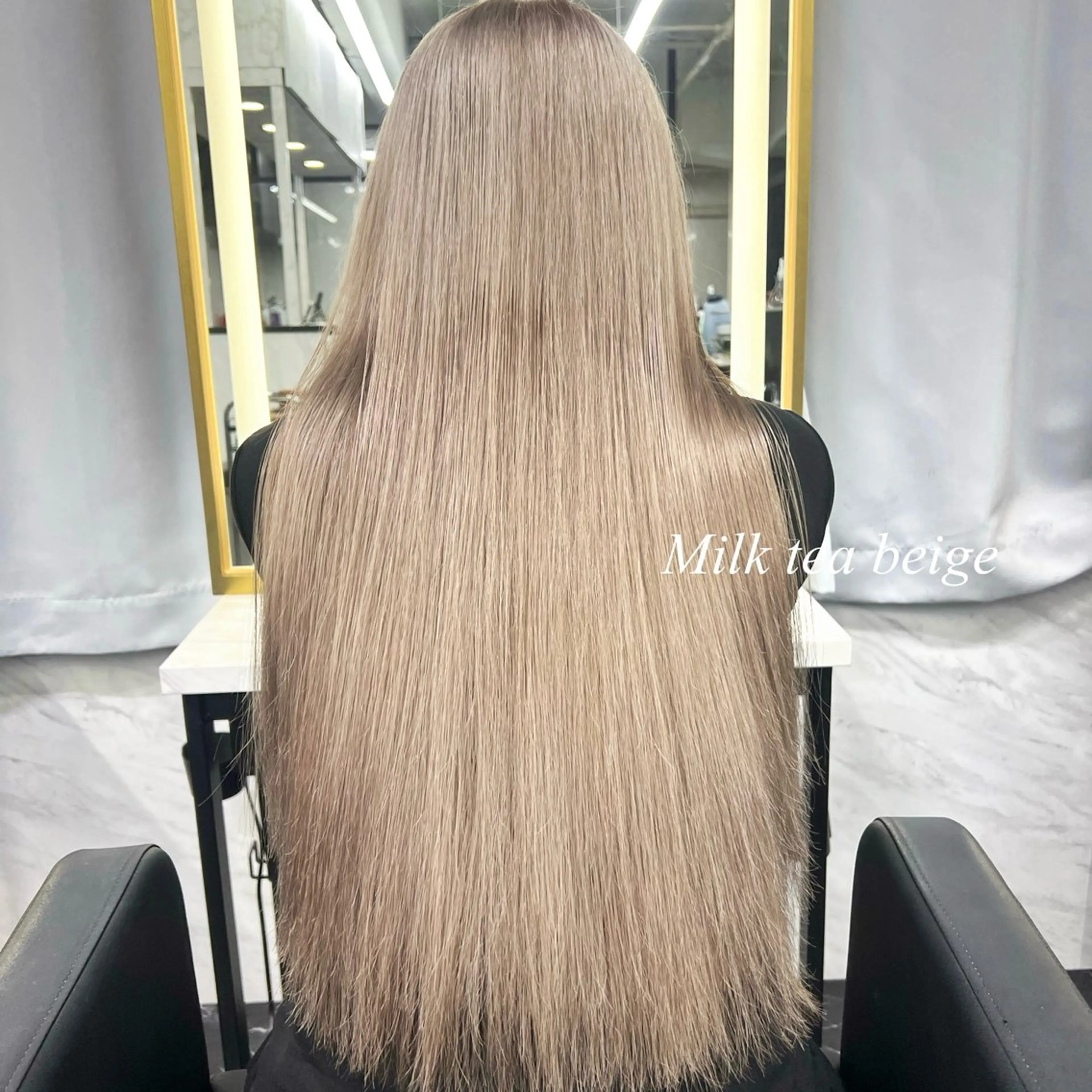 ロング カラー シールエクステ ハイトーンカラー エクステ ヘアカラー トリートメント シールエクステ特化 ハイトーン、NANAのヘアスタイル