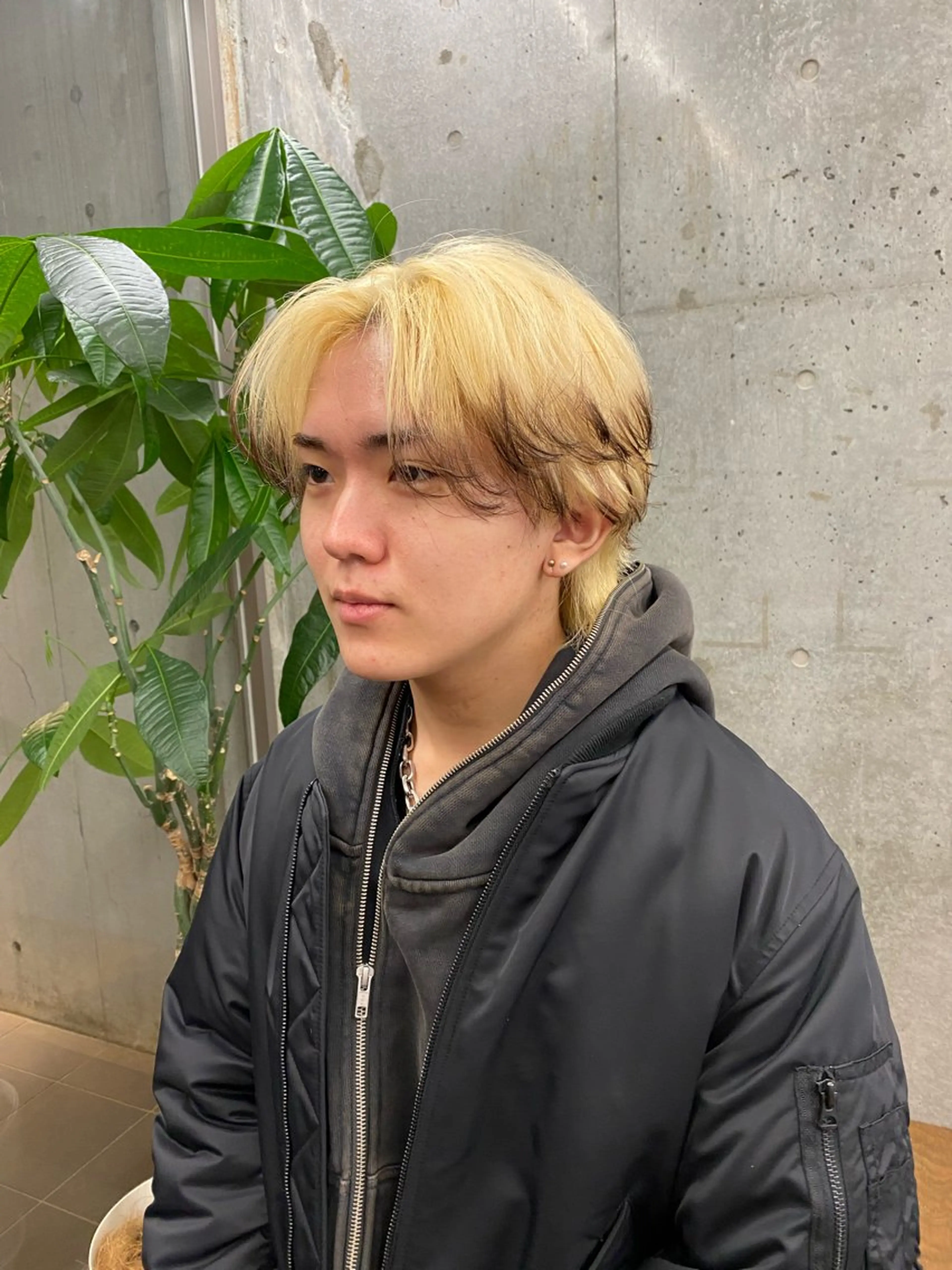 カラー メンズ メンズハイトーン ハイトーンカラー ヘアカラー ✨️艶ハイトーン特化 ✨️佐藤望のヘアスタイル