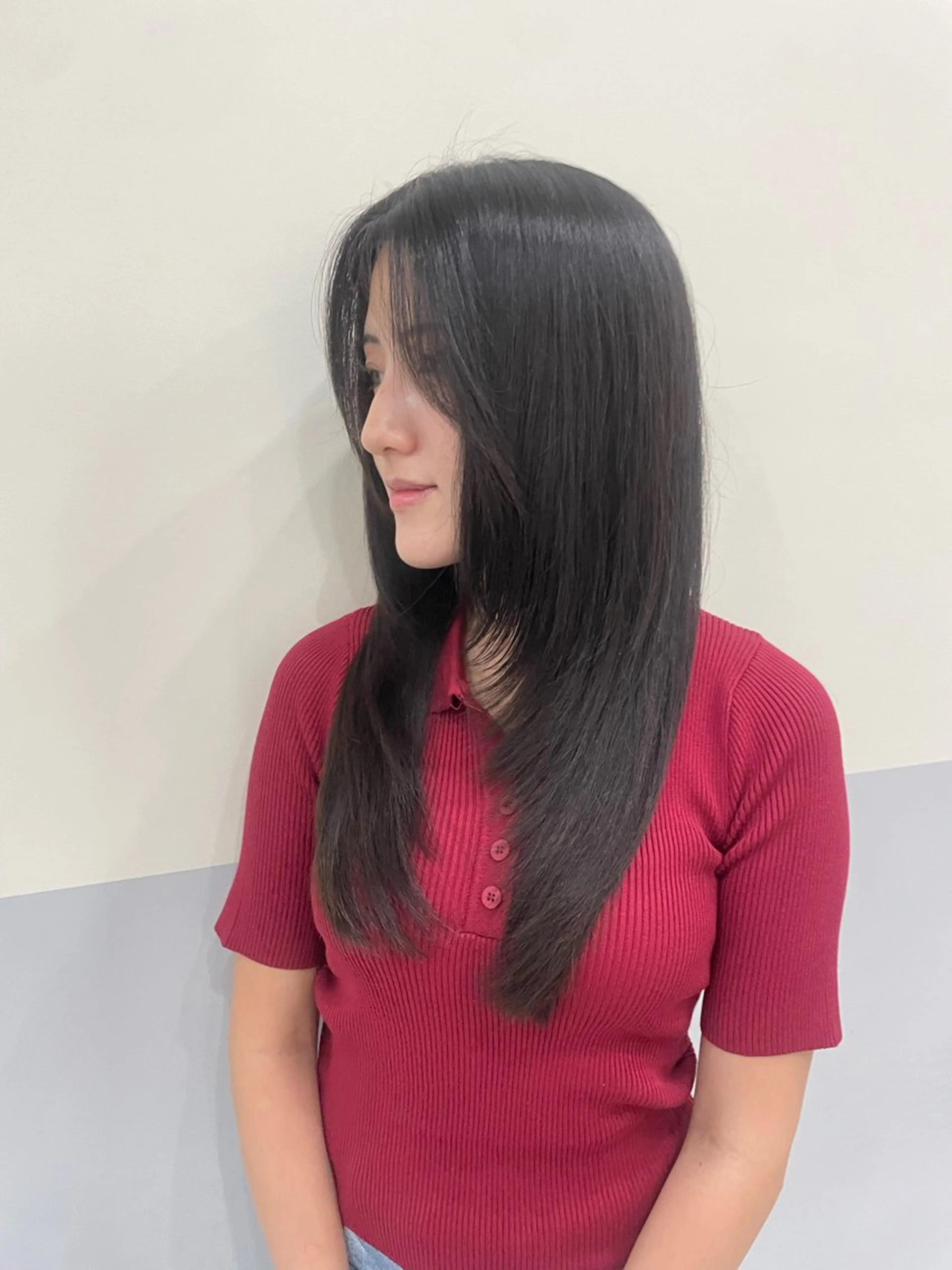 ロング 顔周りカット レイヤーカット 小久保 里紗のヘアスタイル