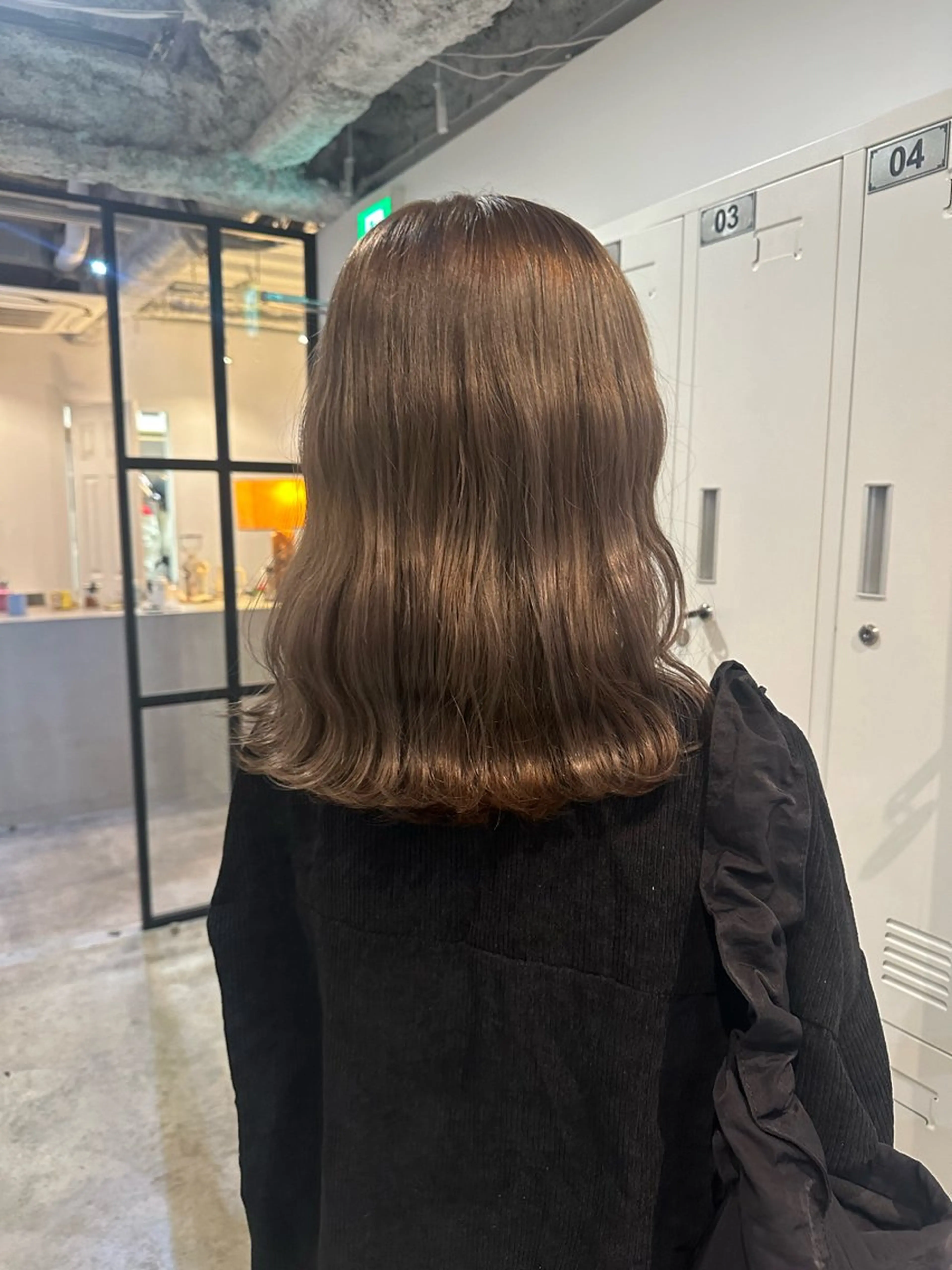 ミディアム カラー ブリーチ ケアブリーチ グレージュ カット ヘアカラー トリートメント 中目黒🌼 🌼ハナのヘアスタイル