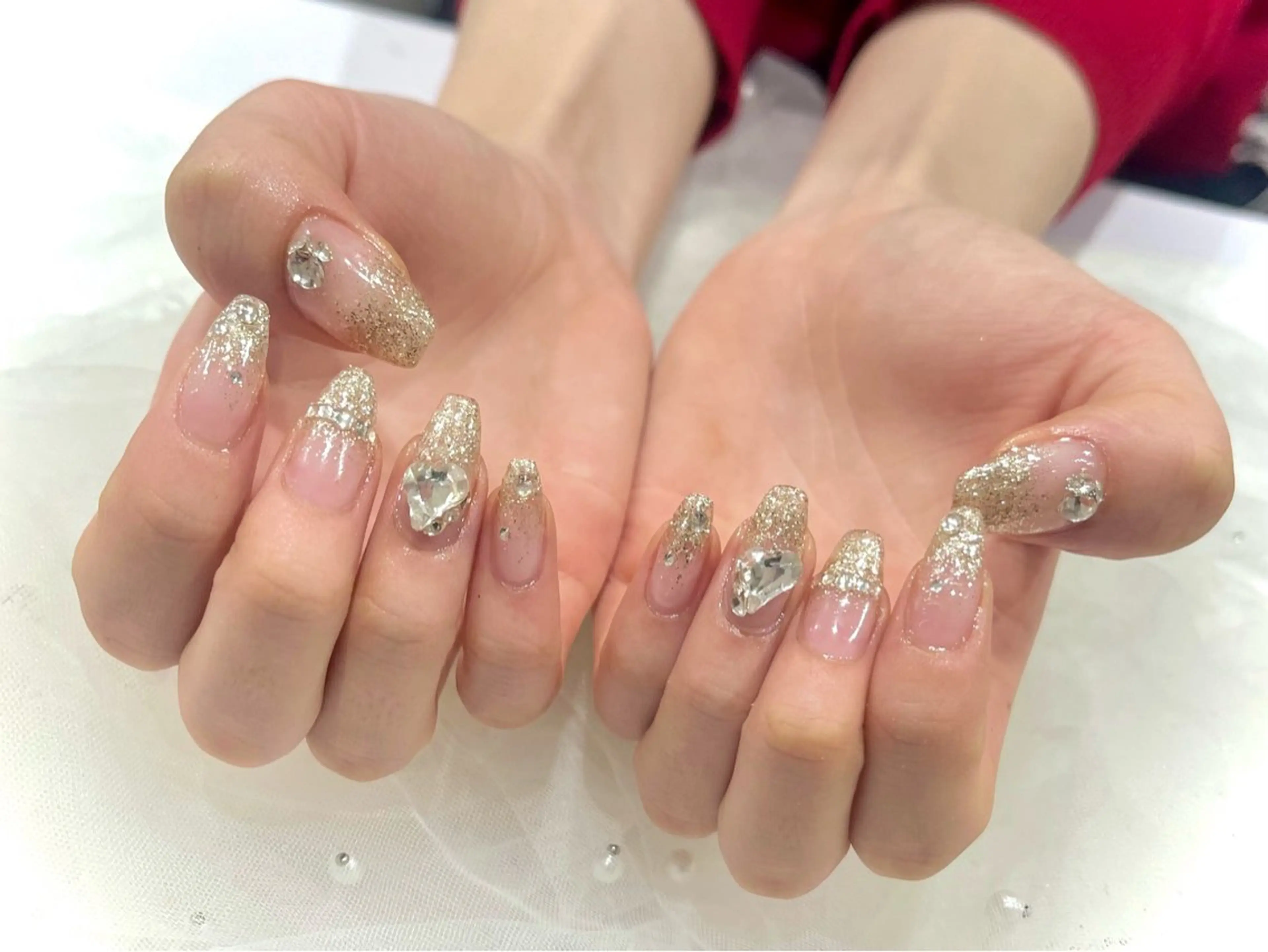 ネイル ゴールド キラキラネイル Nail salon Cielel⟡Ayaのネイルデザイン