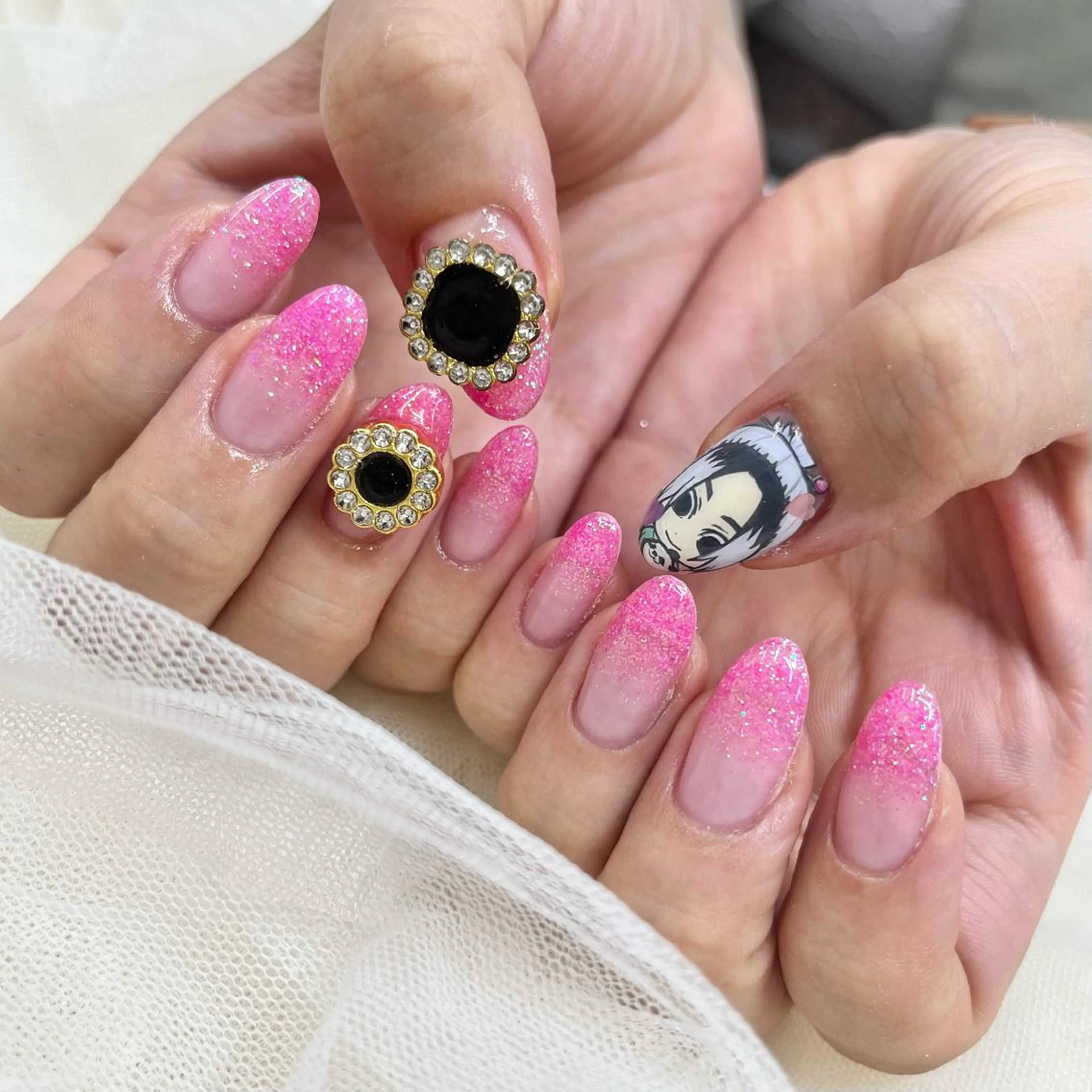 ミディアム ネイル 持ち込み ハンドネイル 池袋痛ネイル Nok. 渡辺のネイルデザイン