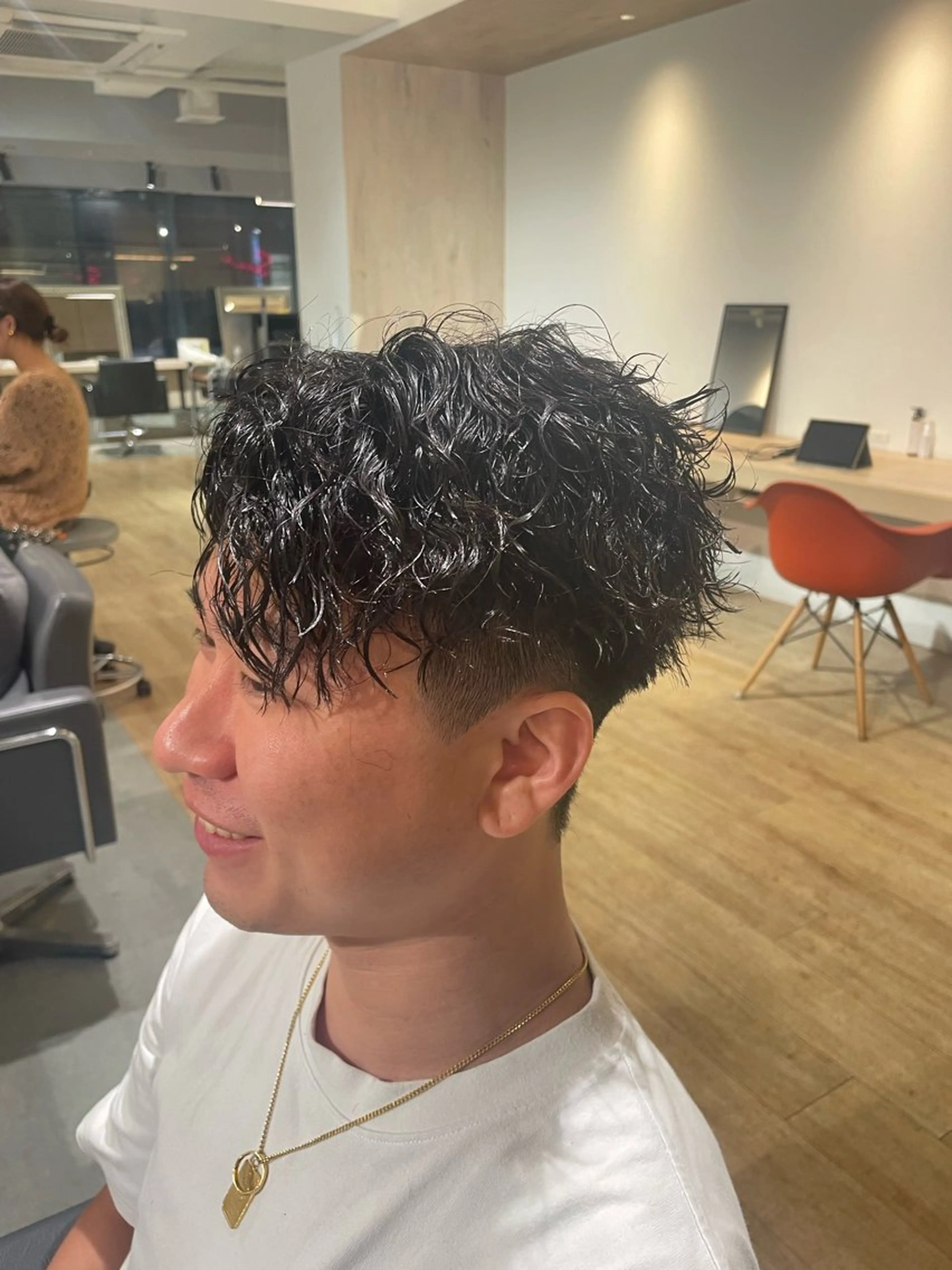 パーマ スパイラルパーマ カット パーマ 川副/シャドウ/ 波巻き/メンズパーマのヘアスタイル