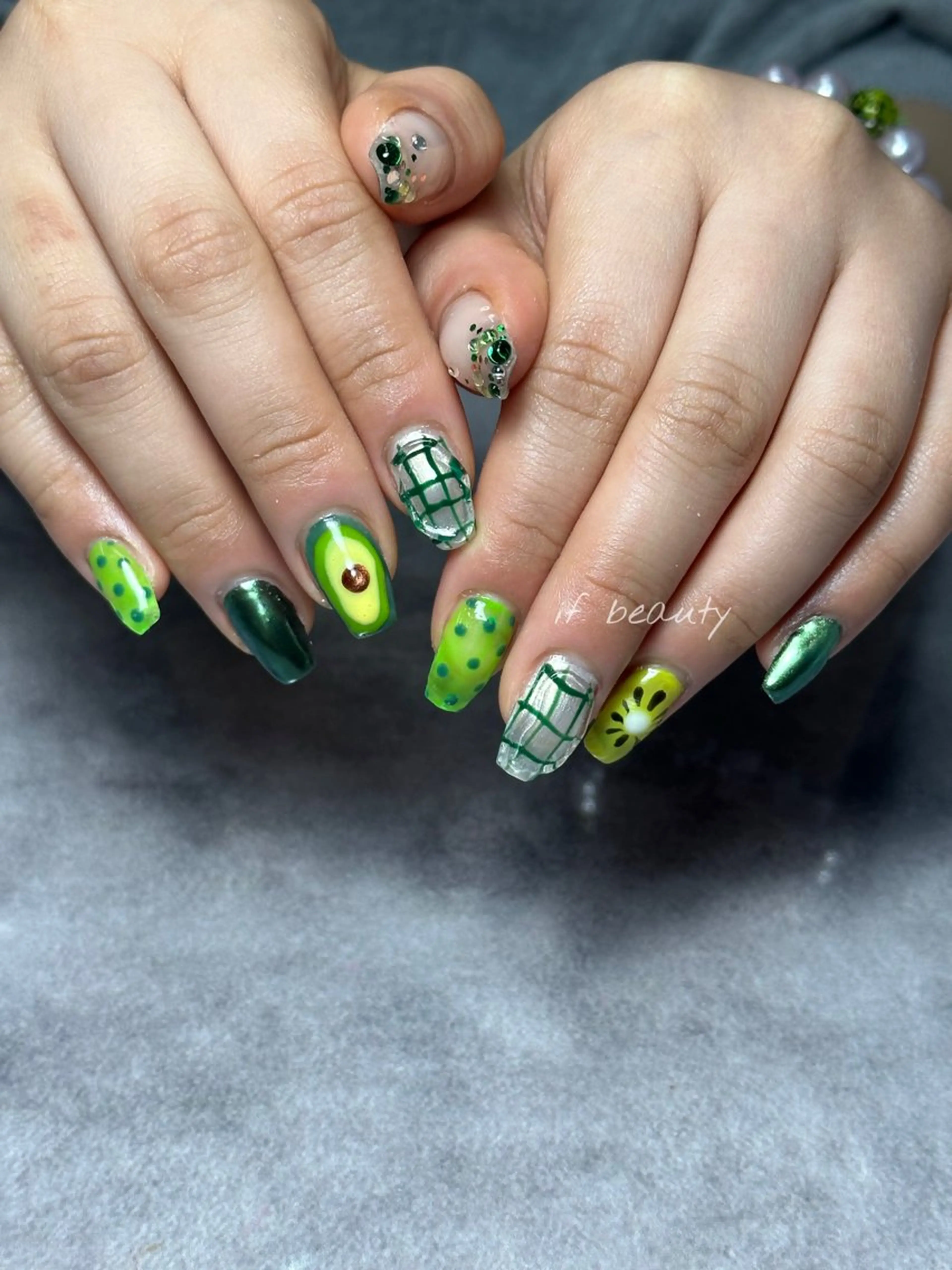 ネイル アートネイル ジェルネイル グラデーション パラジェル ワンホンネイル ハンドネイル if Hair＆Nail Salon所属・IKA /海外ネイル /個性派/ワンホンのネイルデザイン