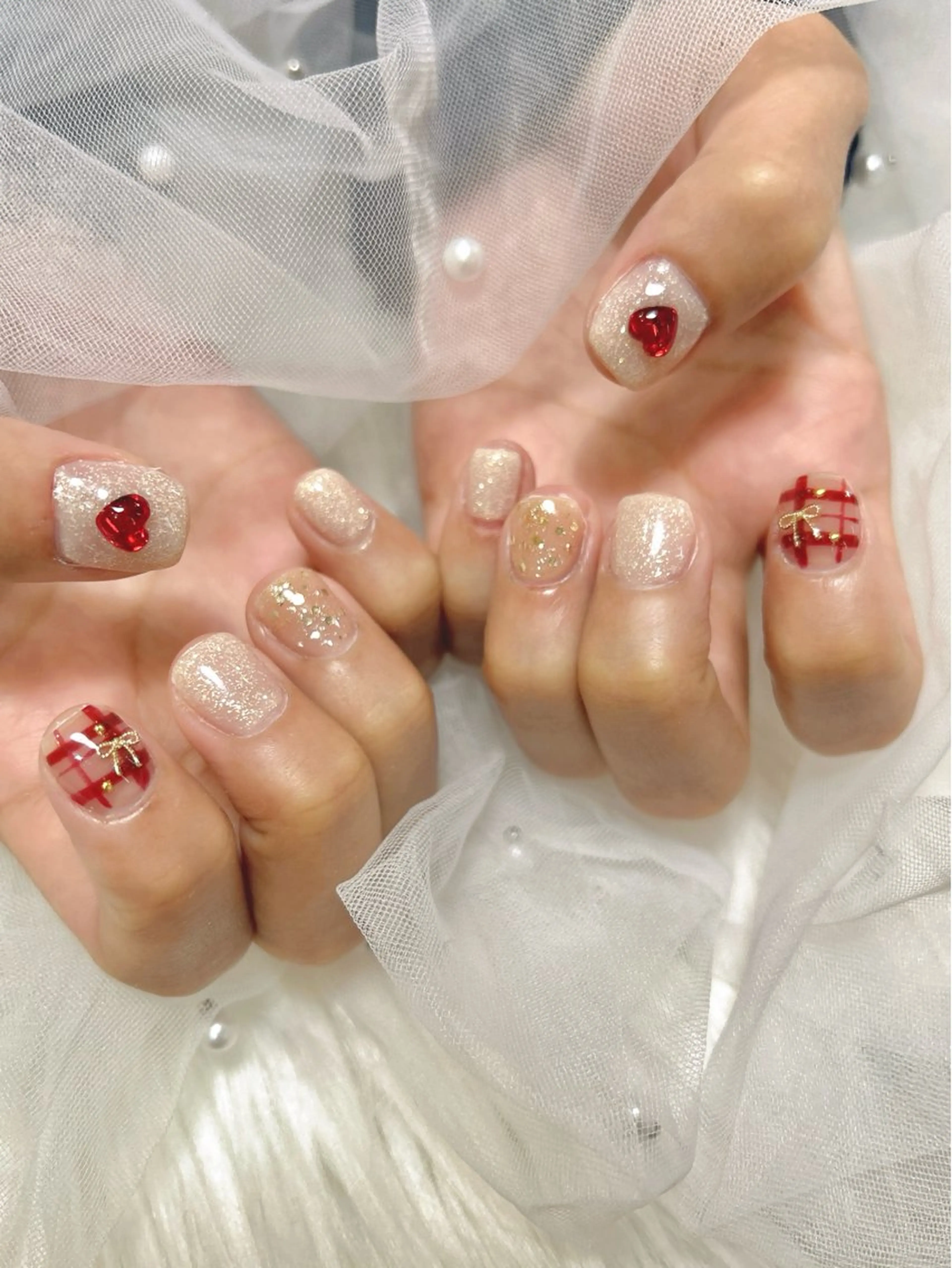 ネイル ハンドネイル EmaNail天満橋店所属・EmaNail Risaのネイルデザイン