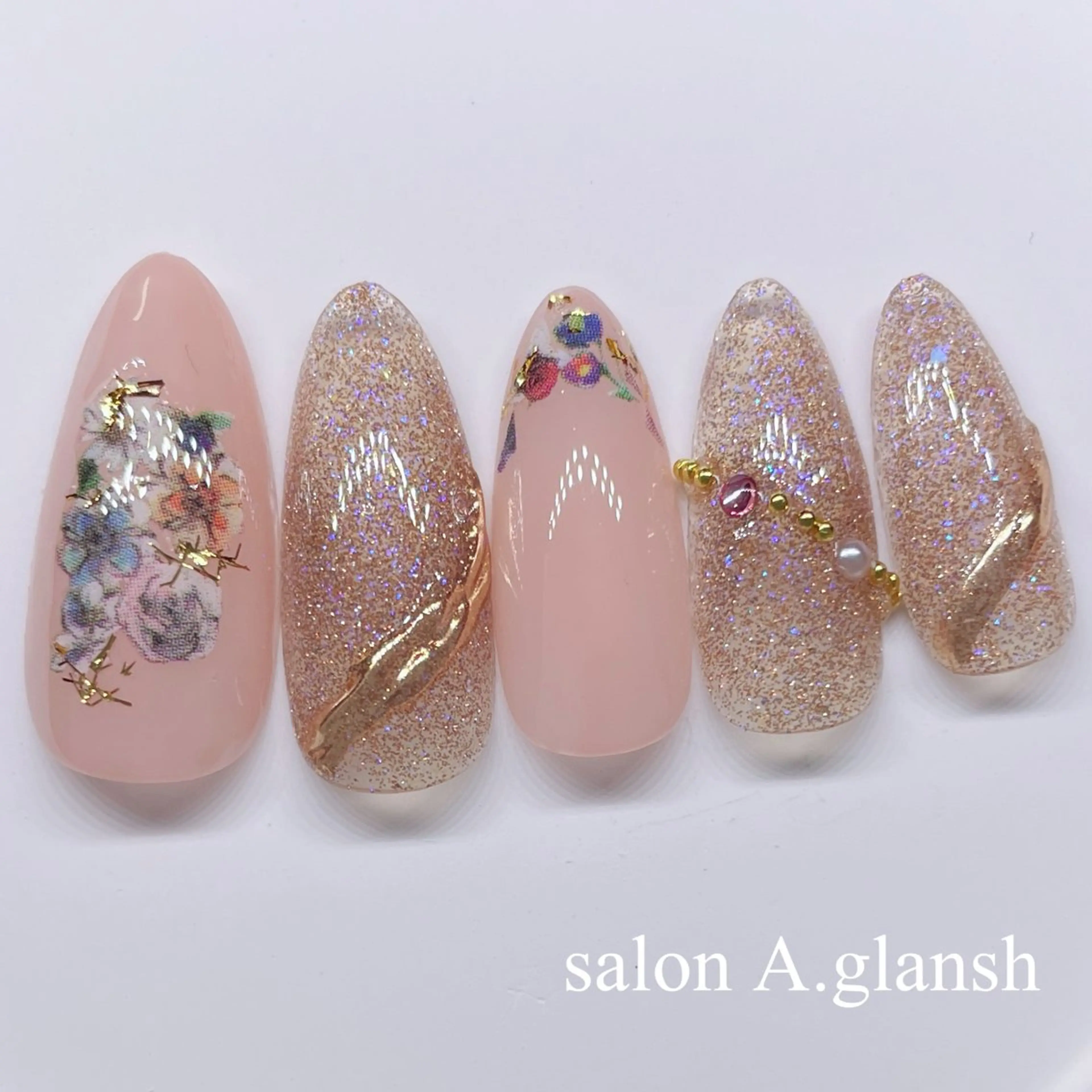 ネイル ハンドネイル salon A.glansh所属・肌質改善salon♪ 効果がわかる♪南森町のネイルデザイン
