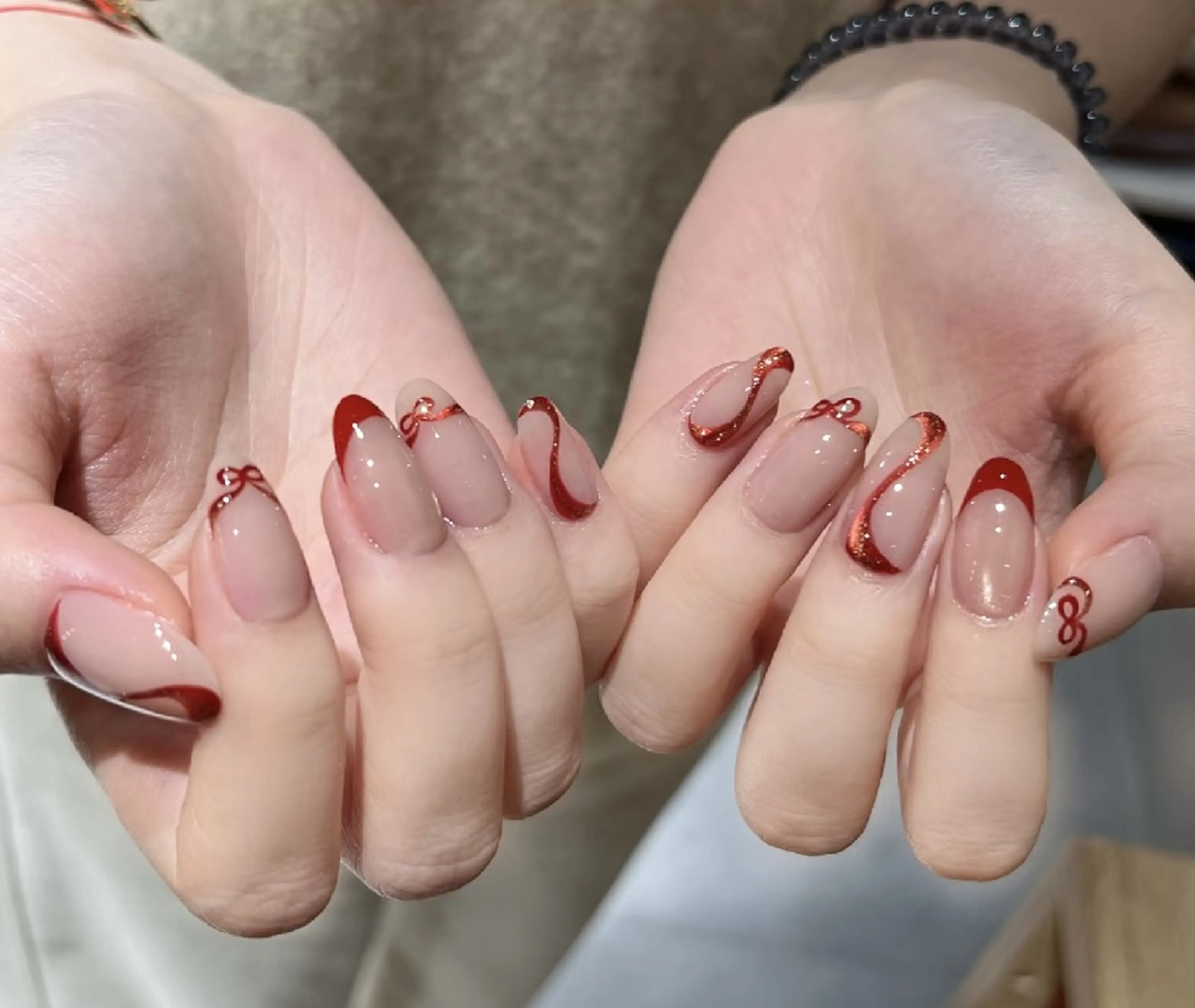 ネイル チークネイル フレンチネイル ジェルネイル ガーリー キラキラネイル ハンドネイル UM Nail Salonのネイルデザイン