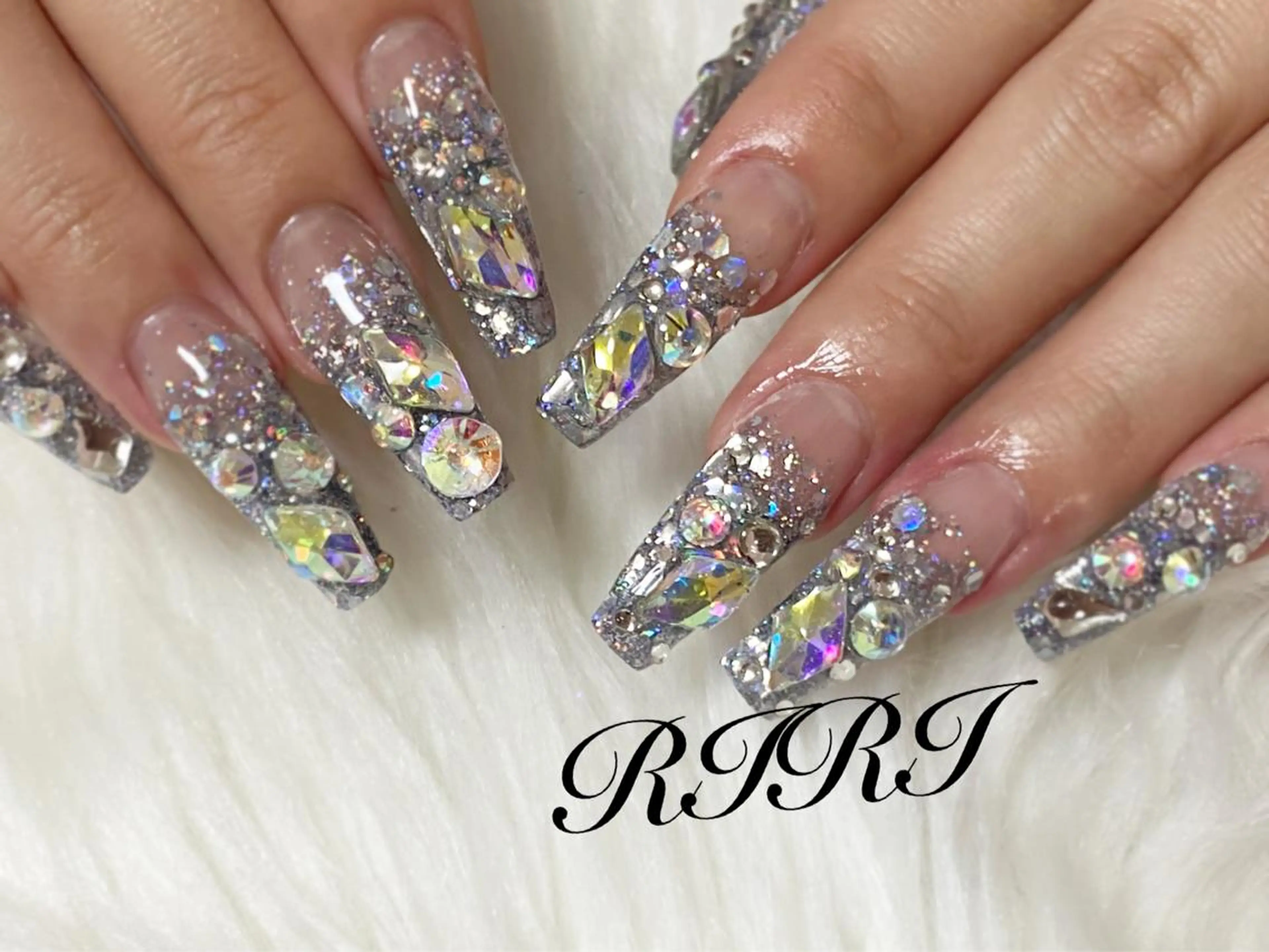 ネイル ロングネイル ハンドネイル riri オーナーのネイルデザイン