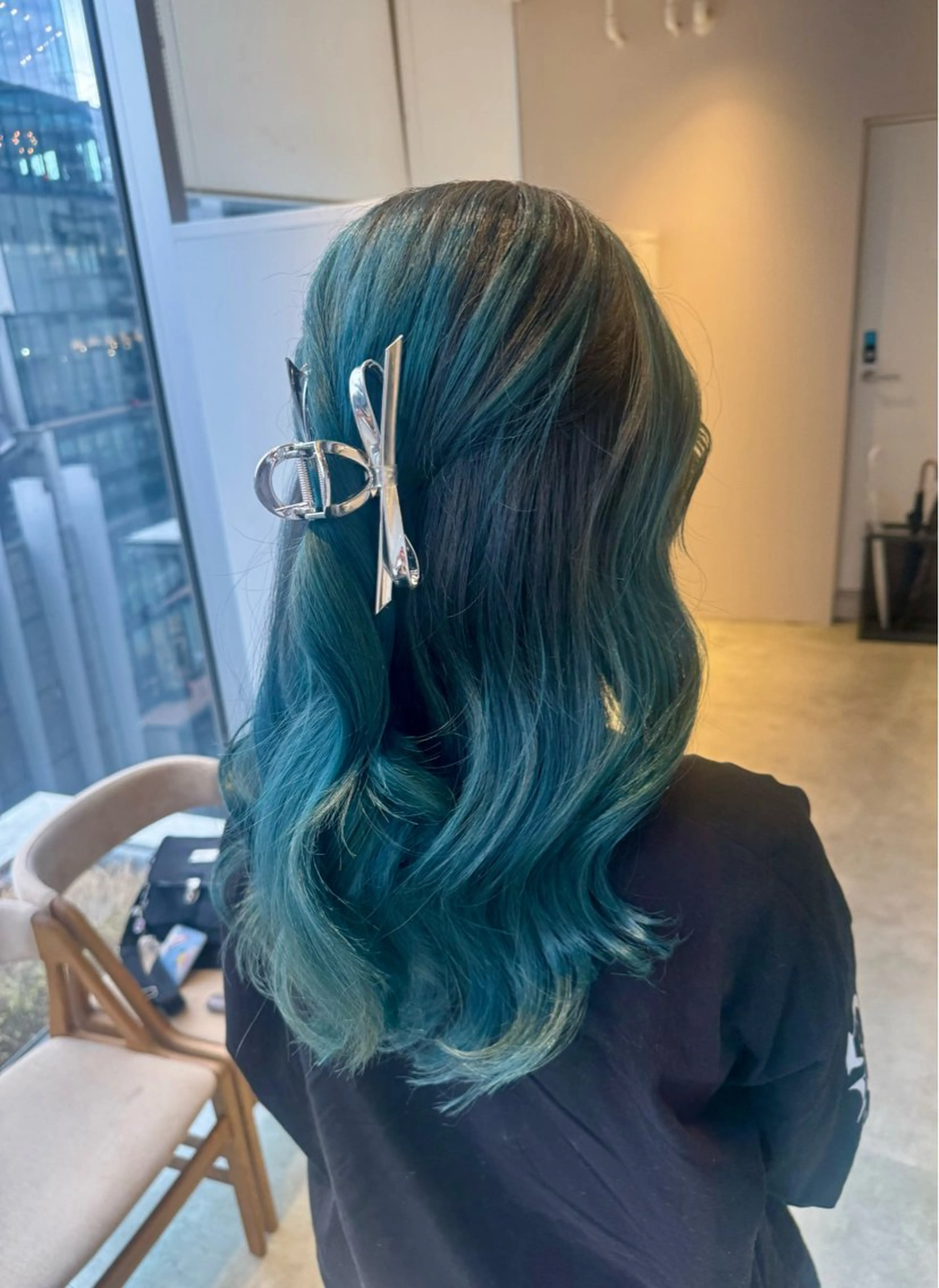 カラー アクアカラー ブルーカラー カット ヘアカラー トリートメント 透明感カラー✨艶髪 制作🌱山根あゆみのヘアスタイル