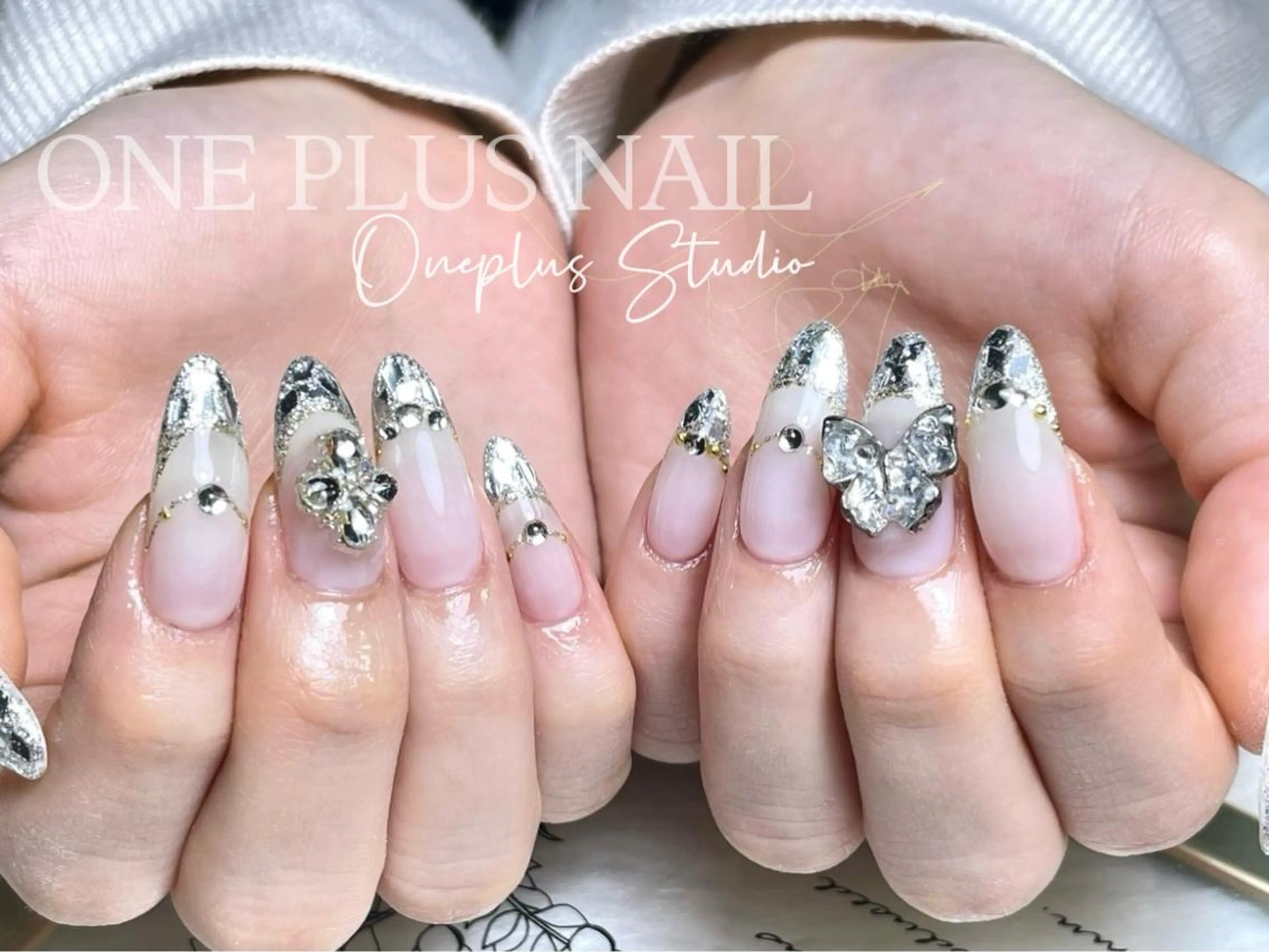 ネイル アートネイル オーロラネイル ガーリー キラキラネイル 韓国ネイル haruka 🧸のネイルデザイン