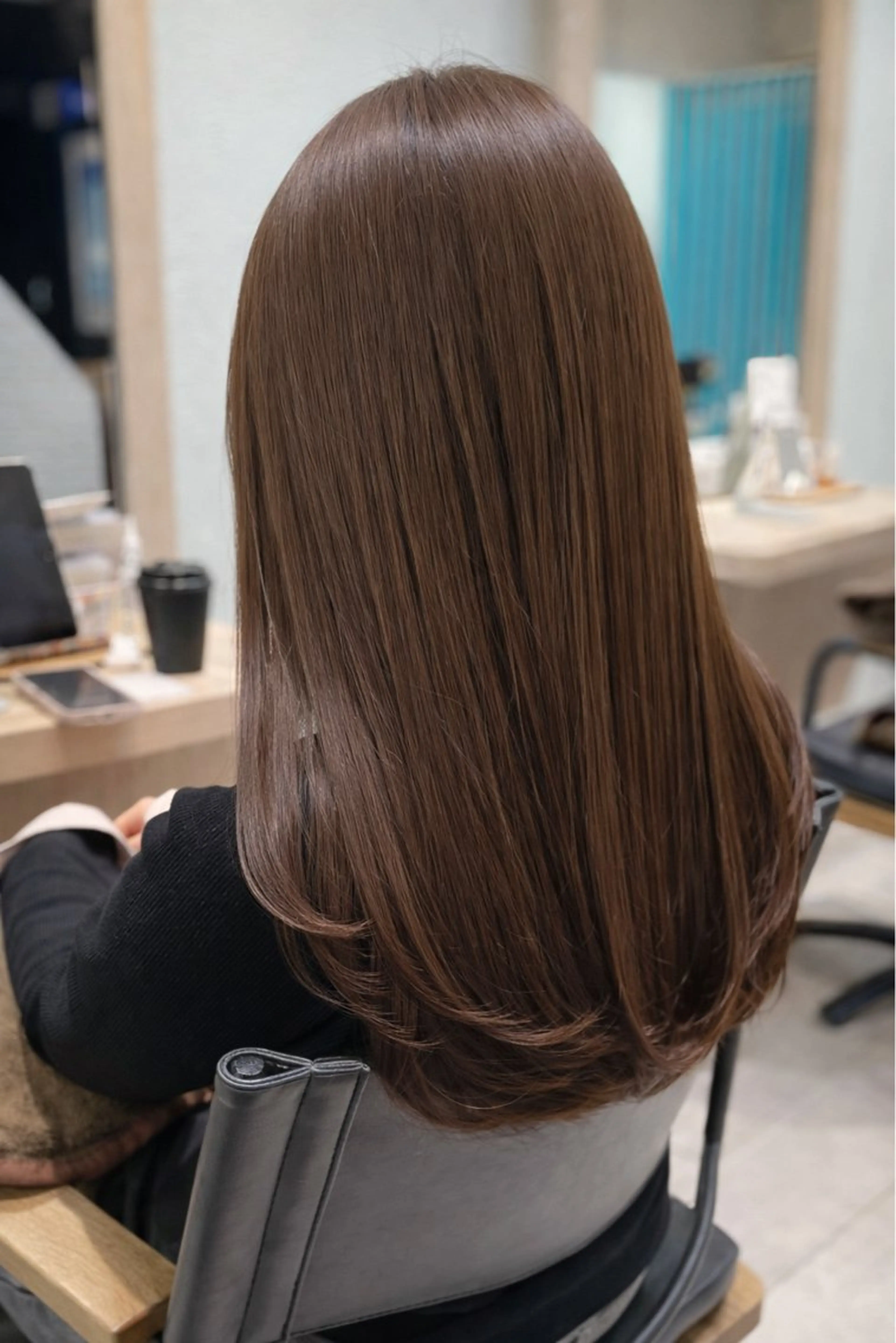 セミロング カット ヘアカラー トリートメント 佐藤 魁人のヘアスタイル