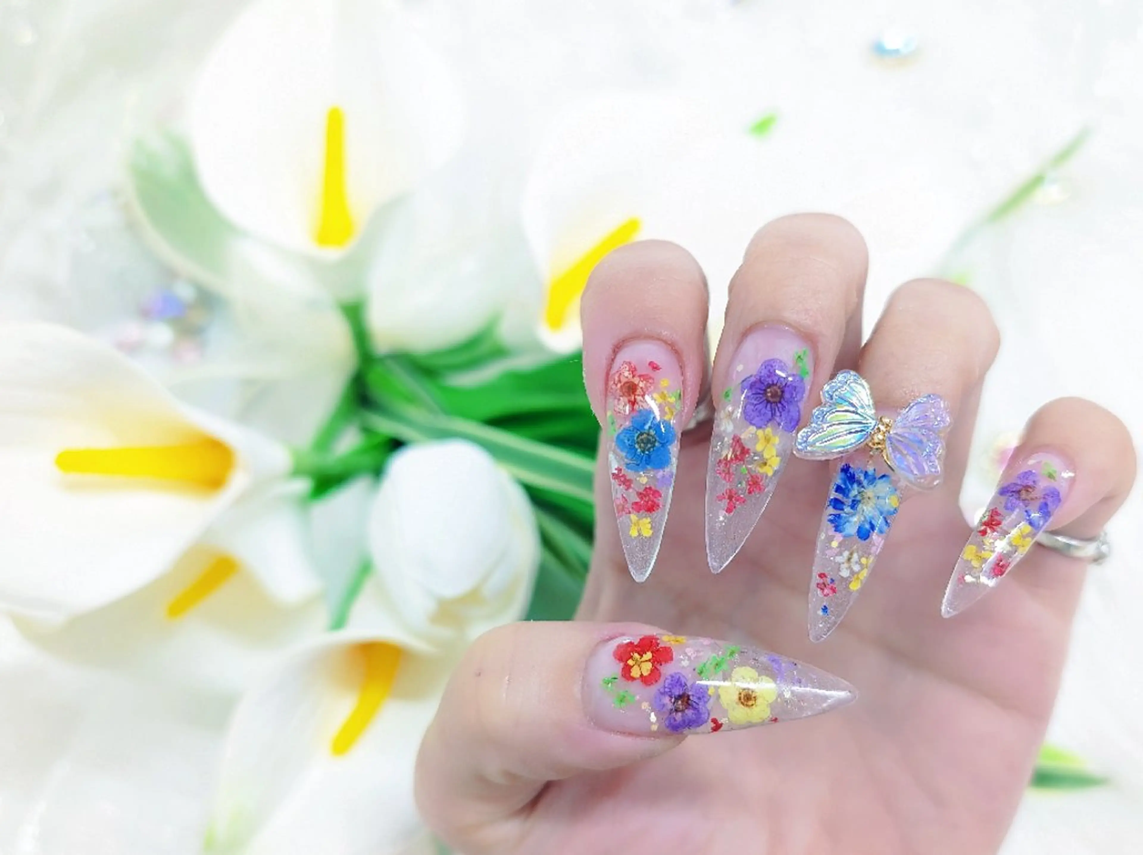ネイル チークネイル 長さ出し フラッシュネイル ジェルネイル キラキラネイル Chouette Nailのネイルデザイン