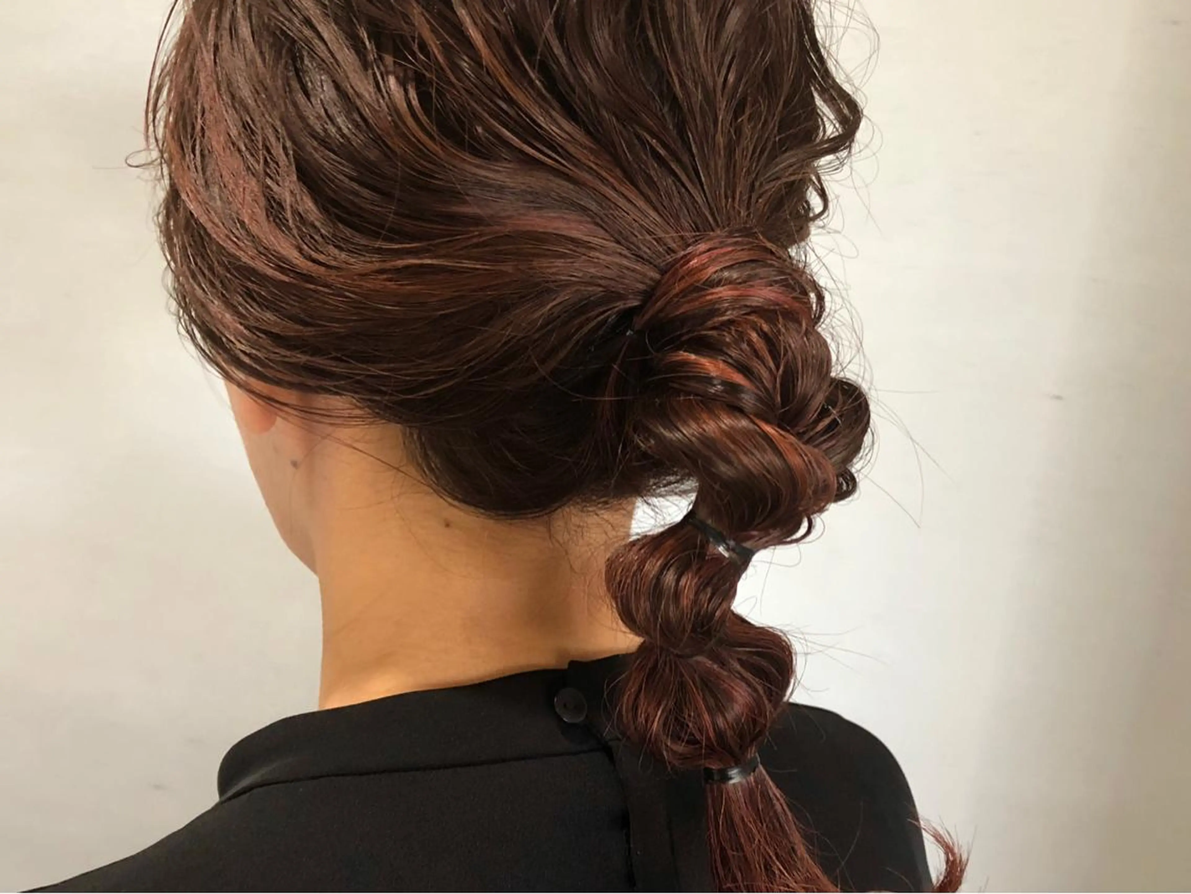 ミディアム カラー ハイライトカラー レッドカラー ハイライト Strawberry所属・原田 志保のヘアスタイル