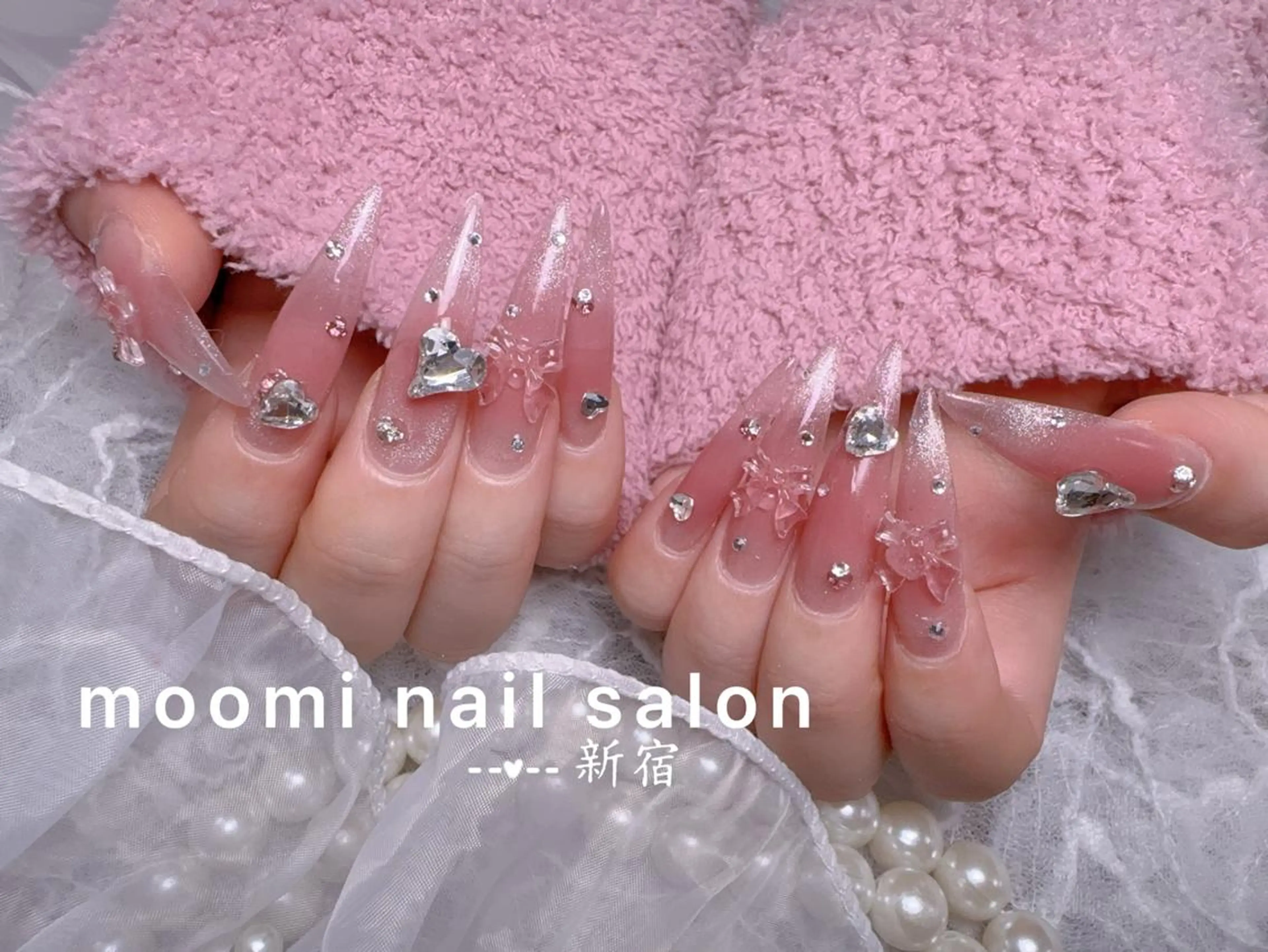 セミロング ハンドネイル Moomi nail salonのネイルデザイン