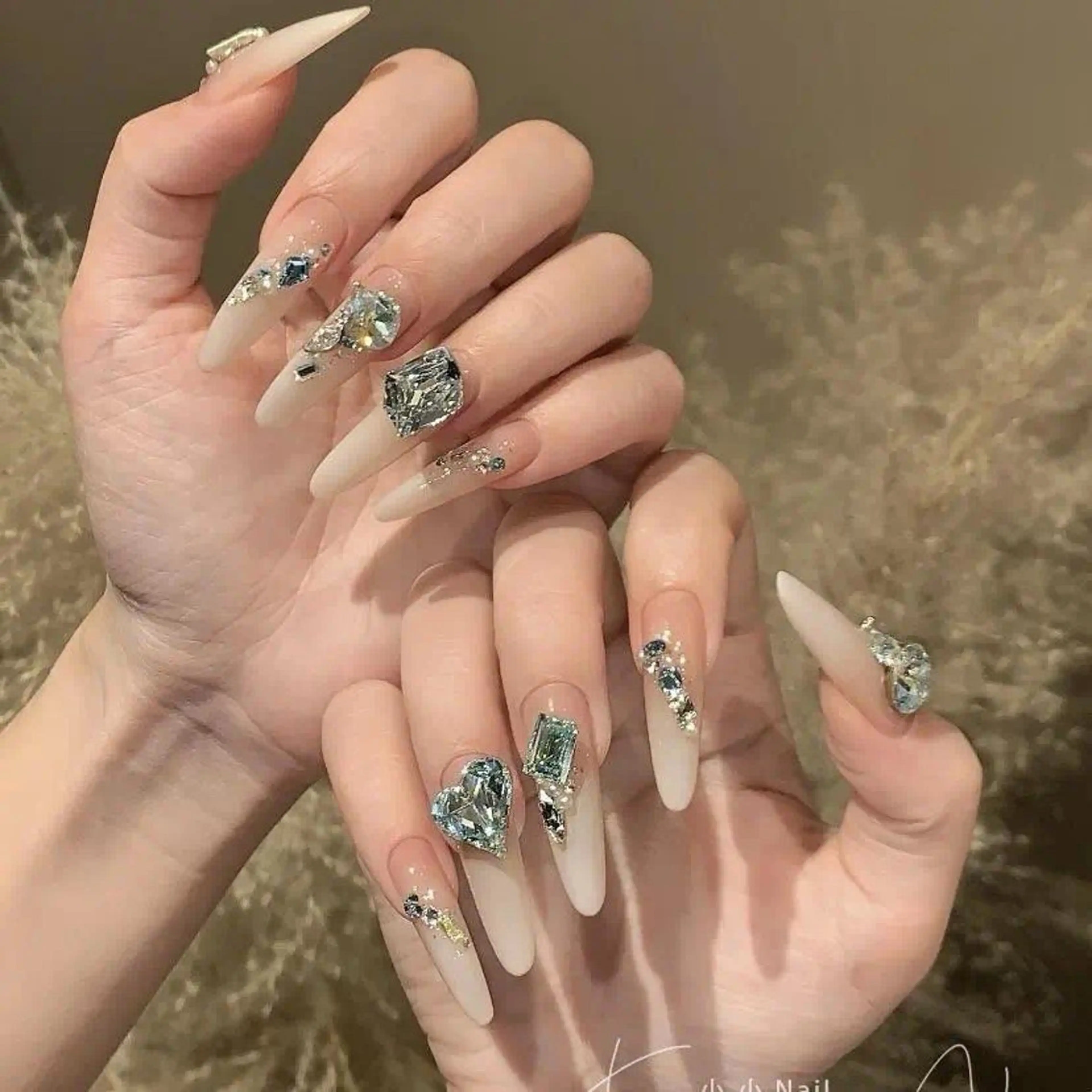 ネイル ハンドネイル ハンドケア 🍑 momo_nailのネイルデザイン
