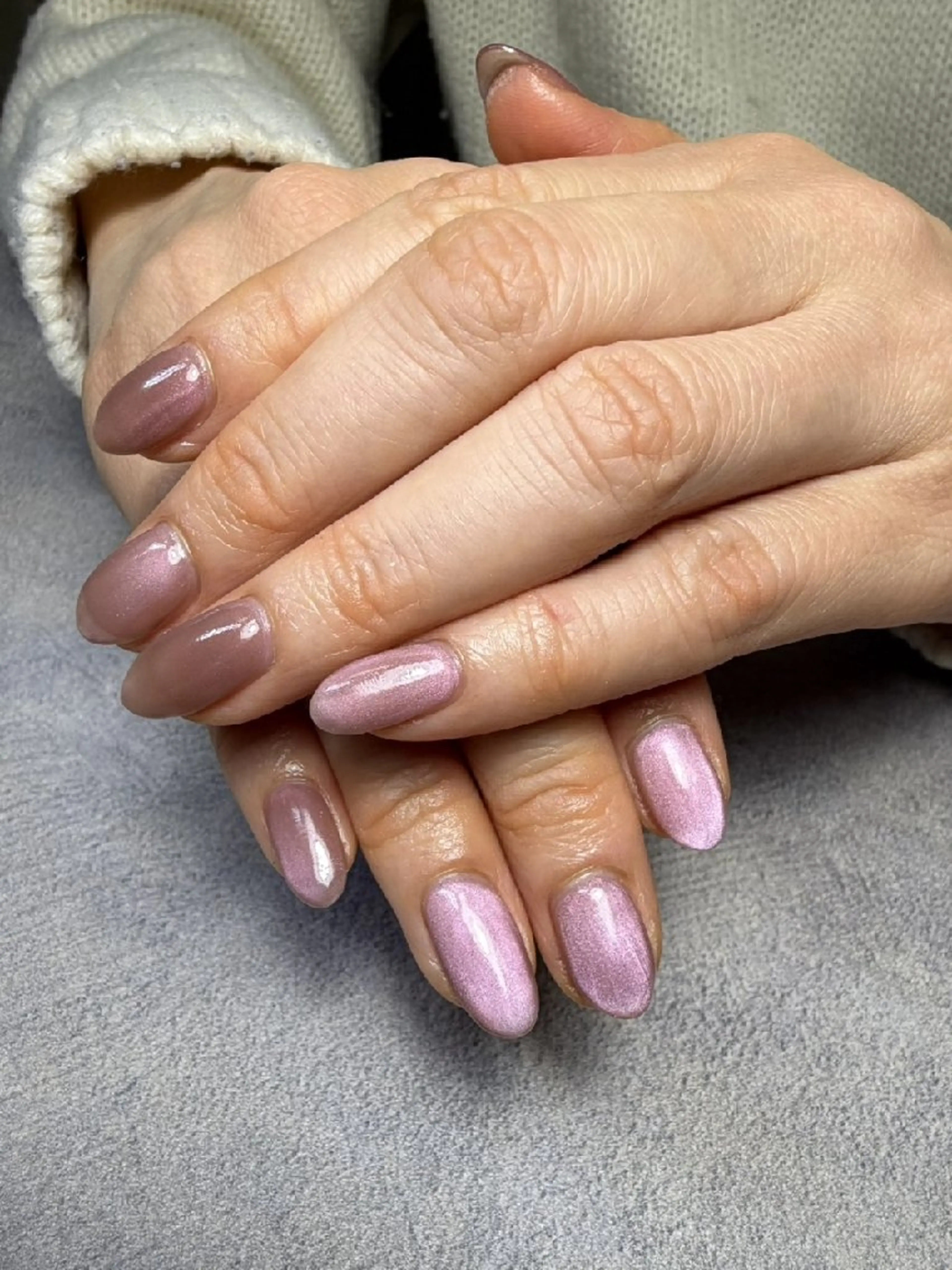 ネイル マグネットネイル ピンク ハンドネイル miwa🌿 .fのネイルデザイン