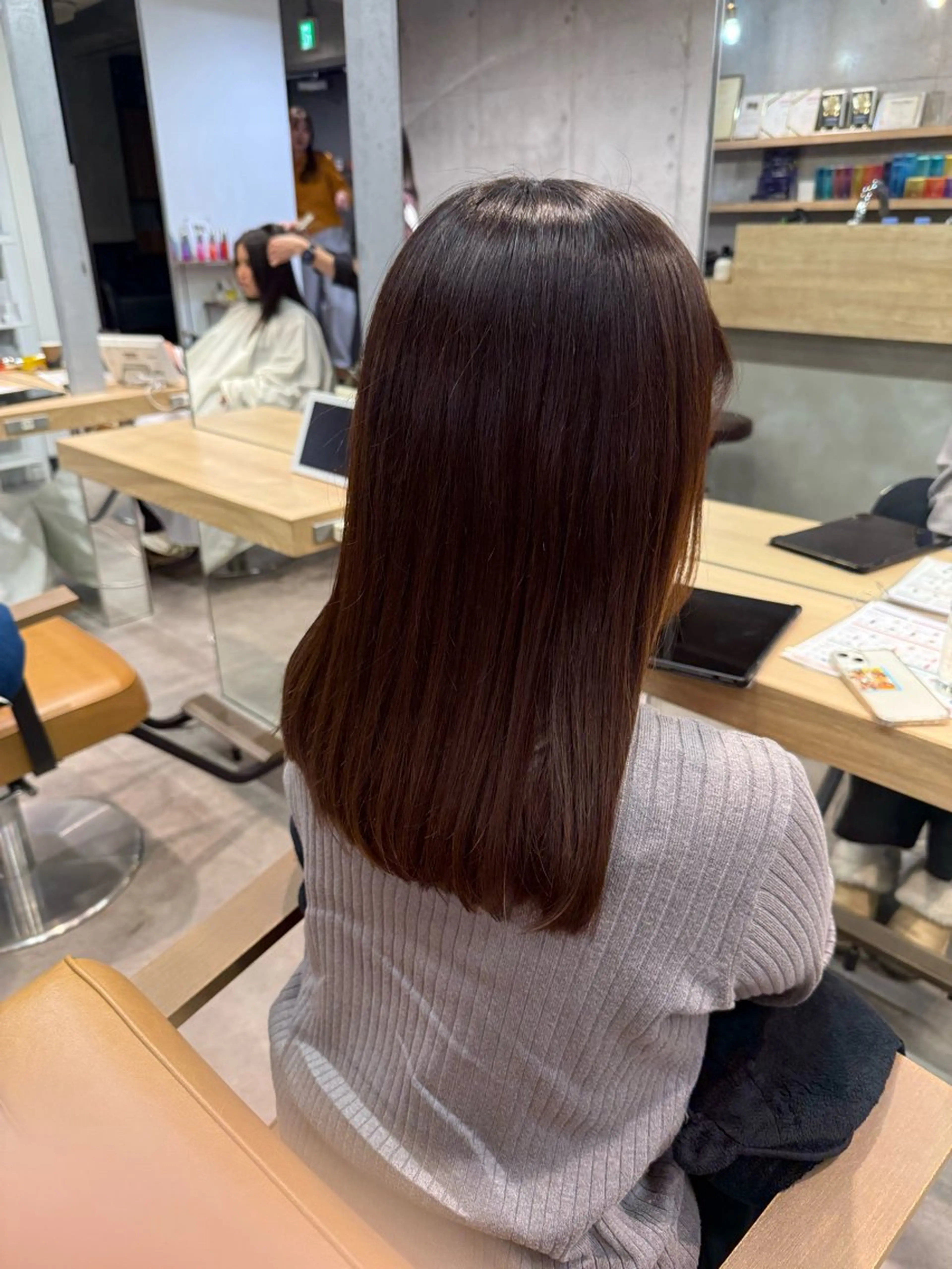 ミディアム カット 縮毛矯正 ヘアセット 透明感/艶カラー/ 暖色/ゆな🫧のヘアスタイル