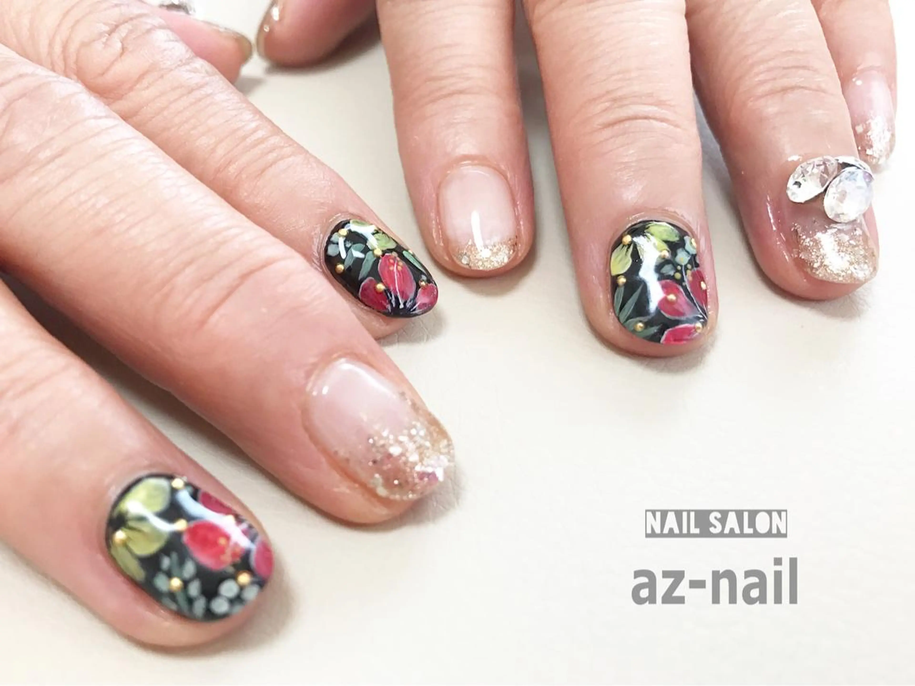 ネイル 井上 梓のネイルデザイン