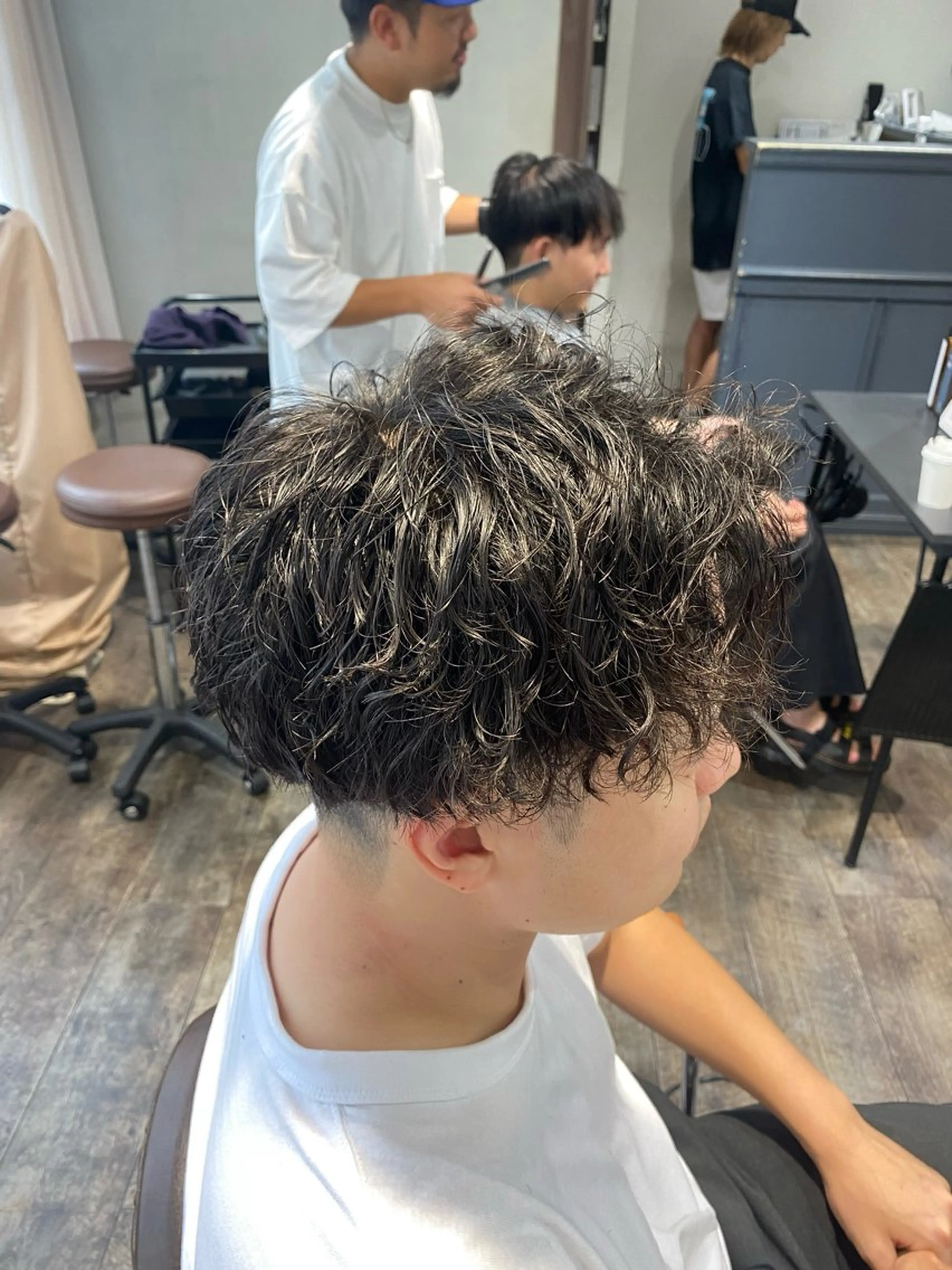 ショート パーマ メンズ カット パーマ 江﨑 翔のヘアスタイル