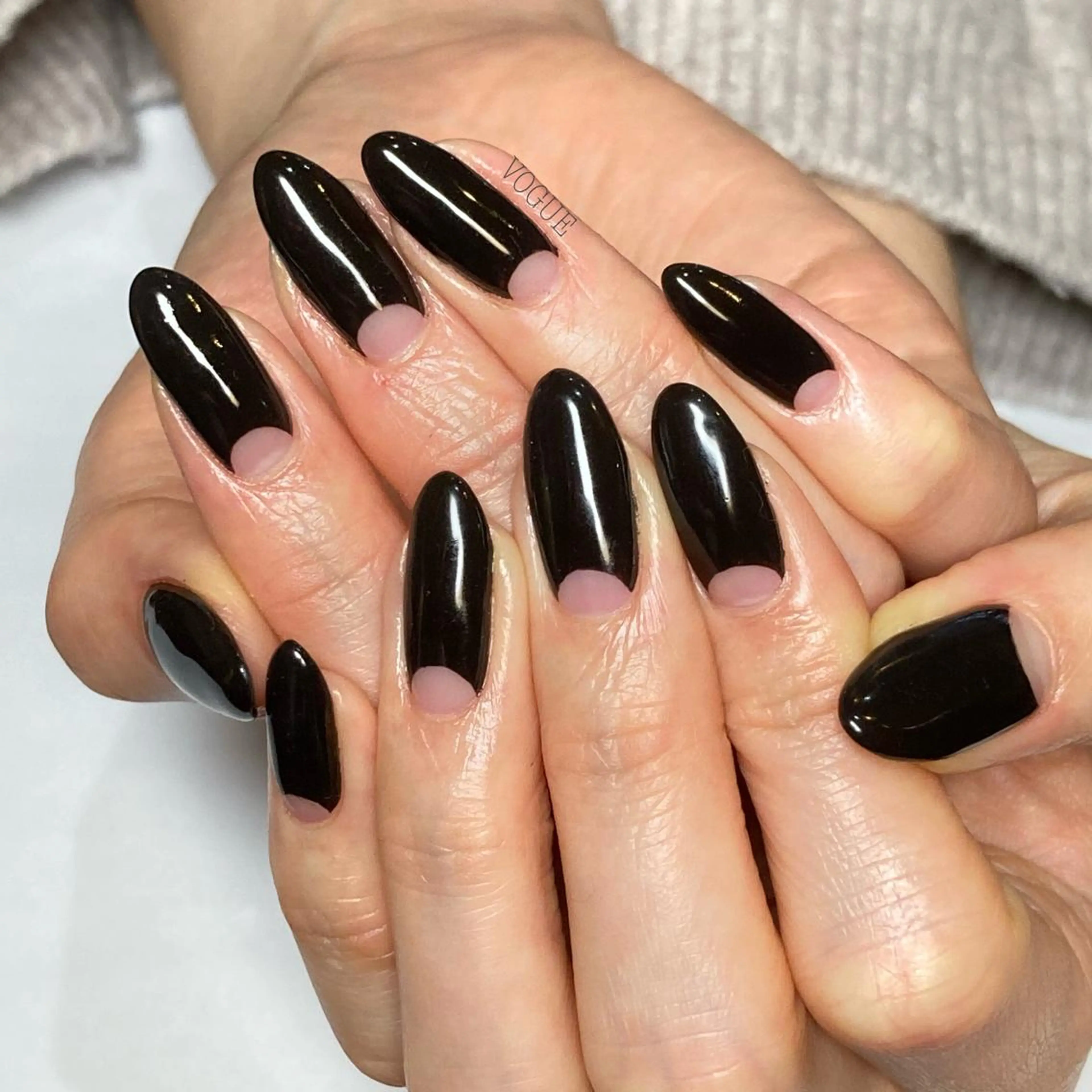 ネイル フレンチネイル ハンドネイル VOGUE ×SWANのネイルデザイン