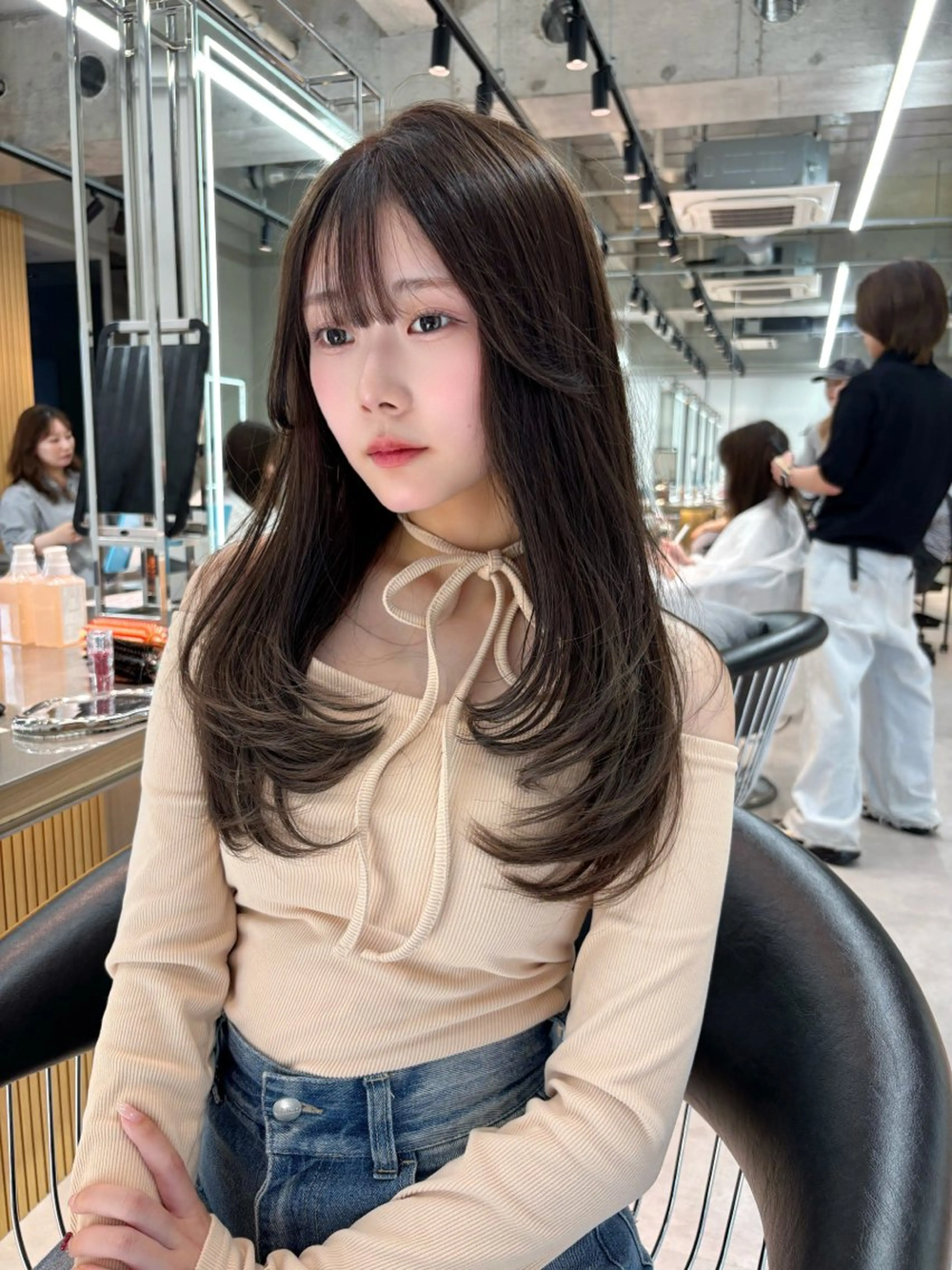 ミディアム カラー ミディアムレイヤー 透明感カラー ボブ 顔まわりレイヤー 韓国風ヘア 【美髪矯正】 吉村　清志のヘアスタイル