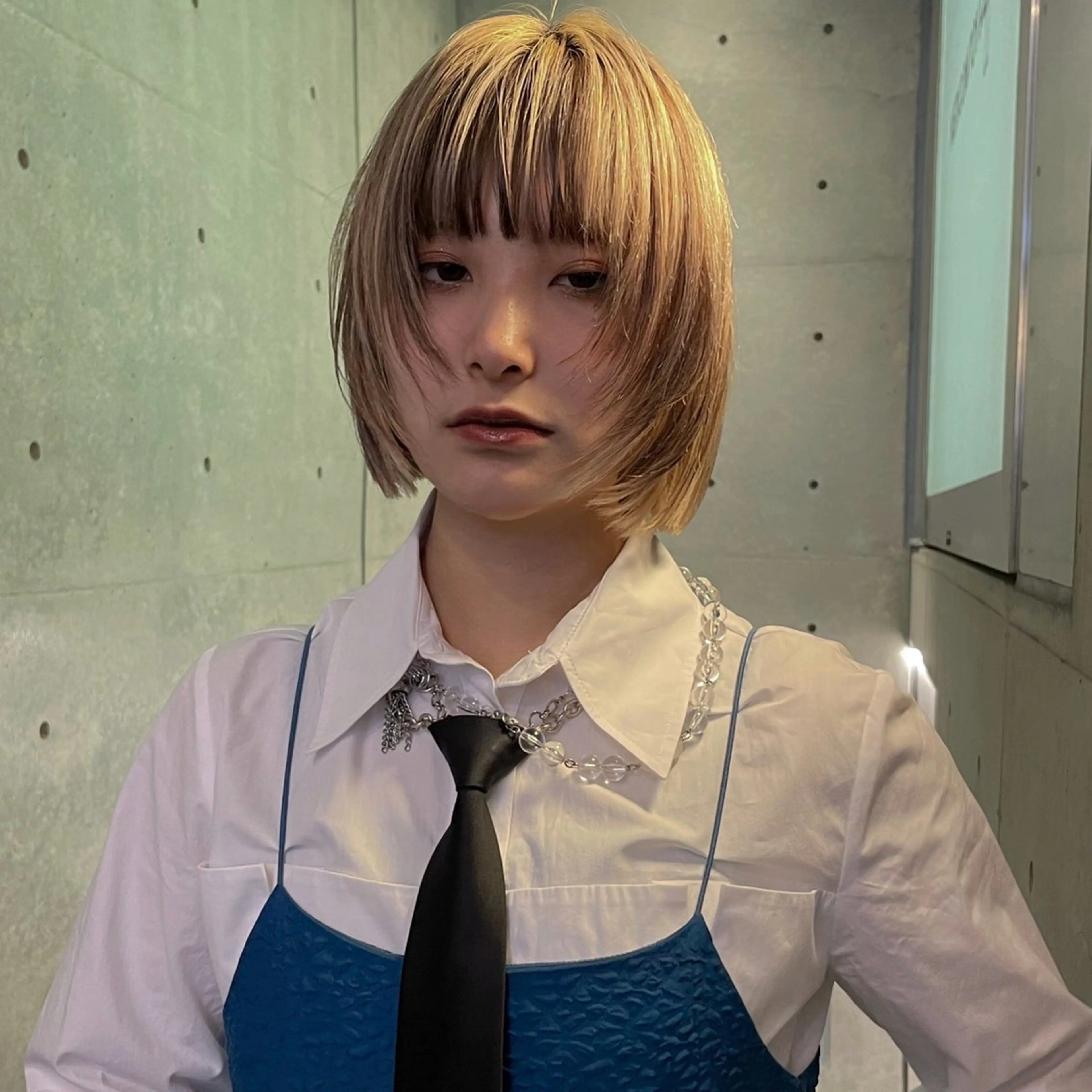 ショート カラー デザインカラー レイヤー/ブリーチ ♥️【木坂 桃歌】のヘアスタイル