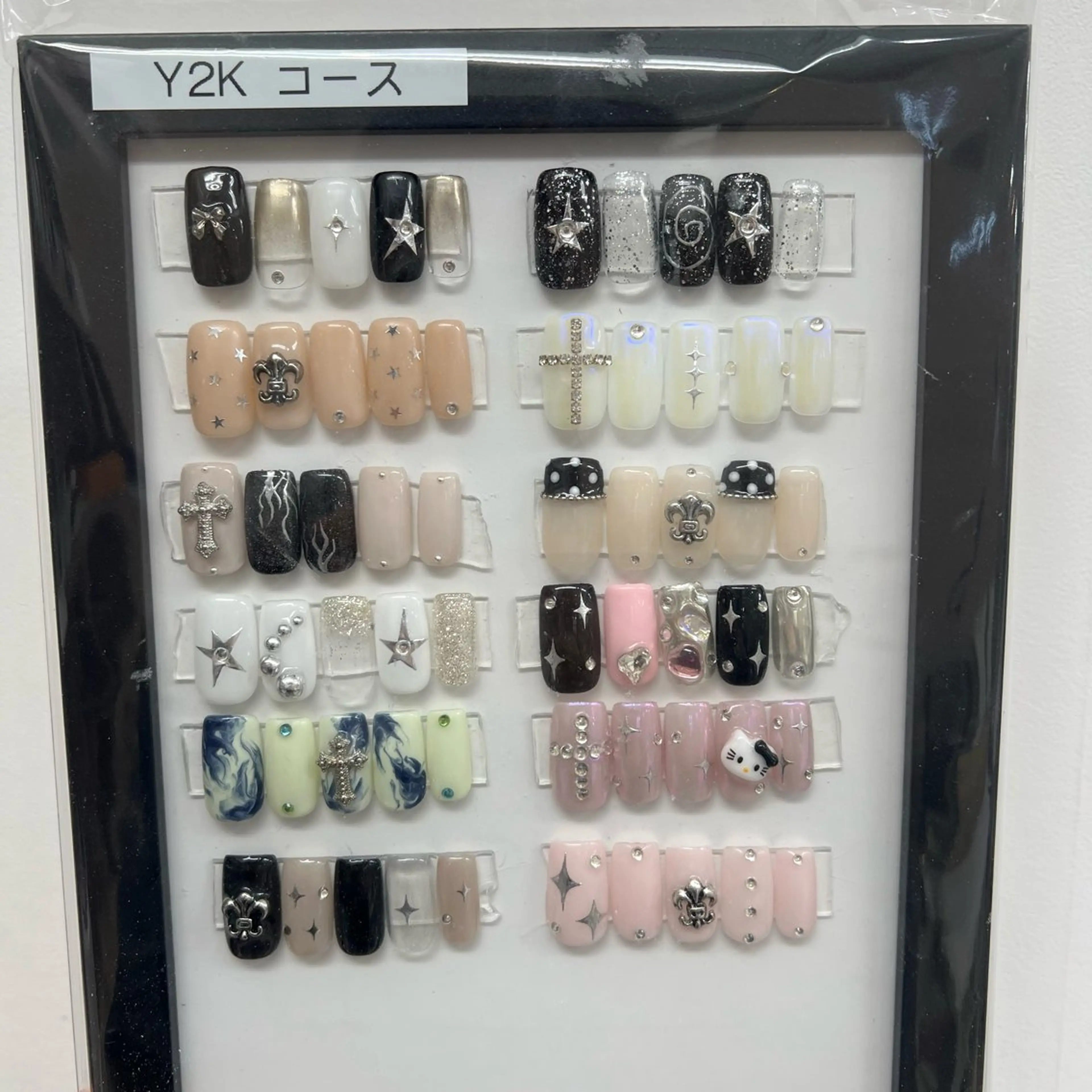 ネイル ハンドネイル KANGORI Nのネイルデザイン