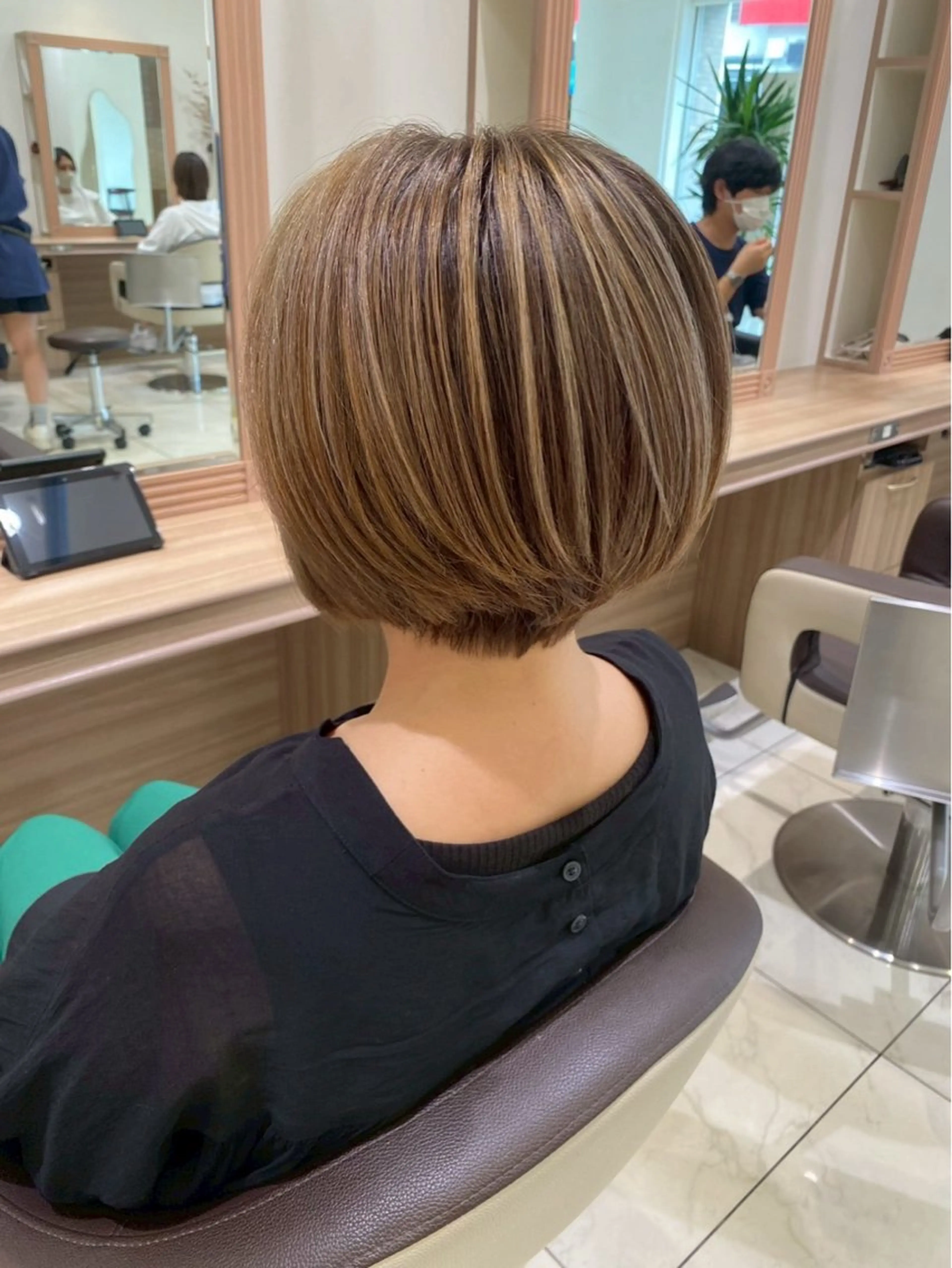 ショート カラー ハイライトカラー ハイライト 三川 洋樹のヘアスタイル