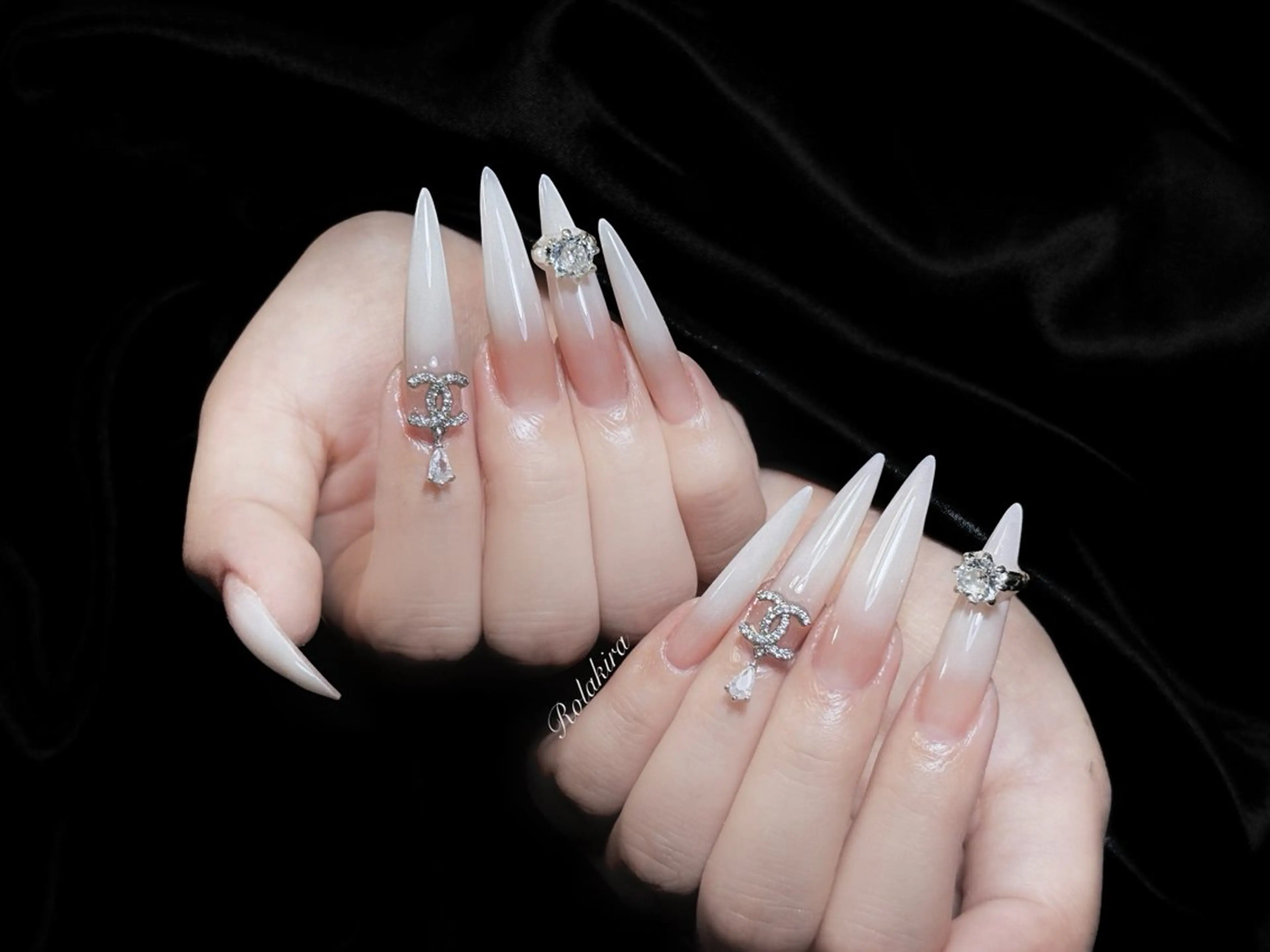 ネイル チークネイル 長さ出し フレンチネイル ジェルネイル 韓国ネイル ハンドネイル Rola kira nail salon所属・Rola kira 麗のネイルデザイン