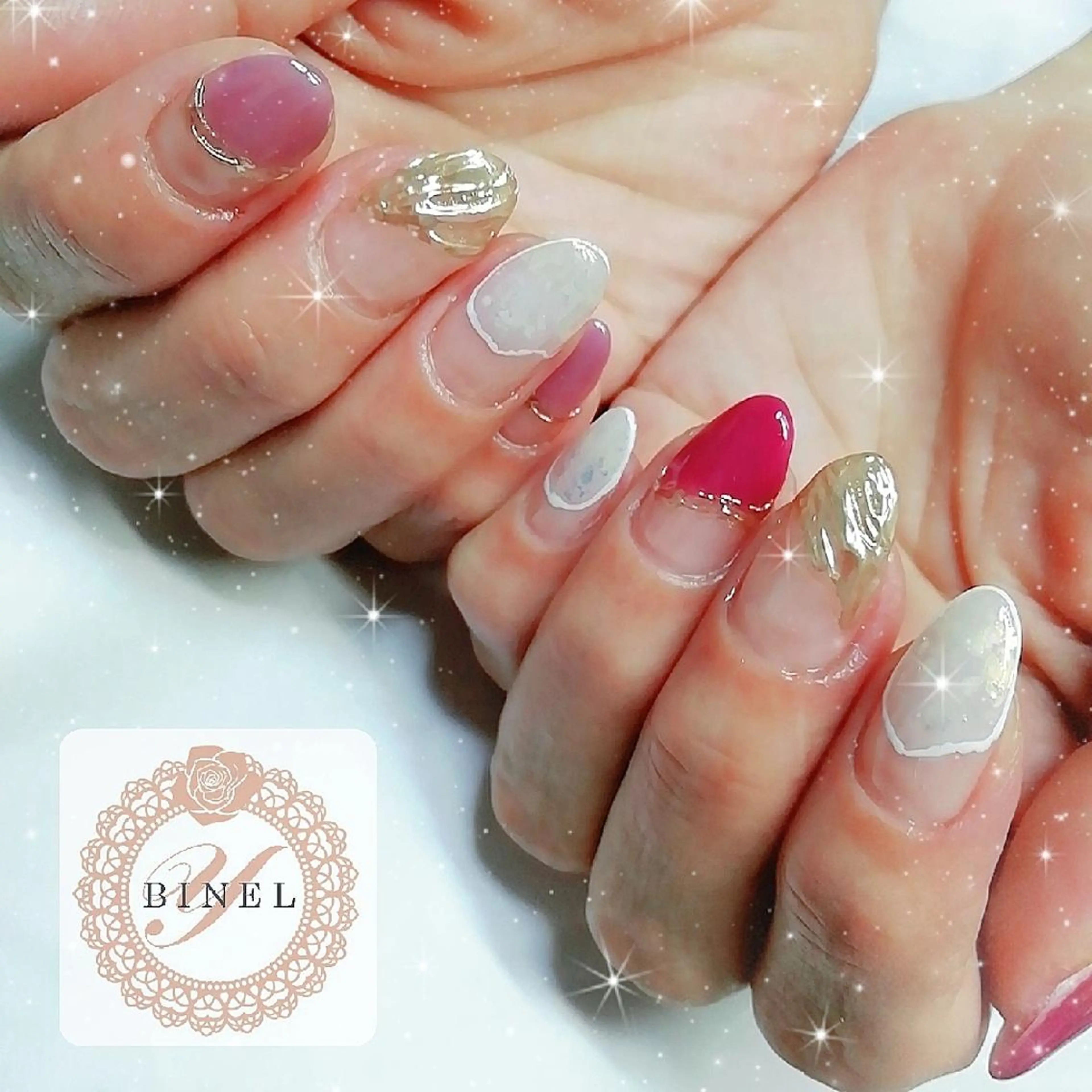 ネイル アートネイル オーロラネイル ミラーネイル ニュアンスネイル 夏ネイル ハンドネイル Nail Salon Y.BINELのネイルデザイン
