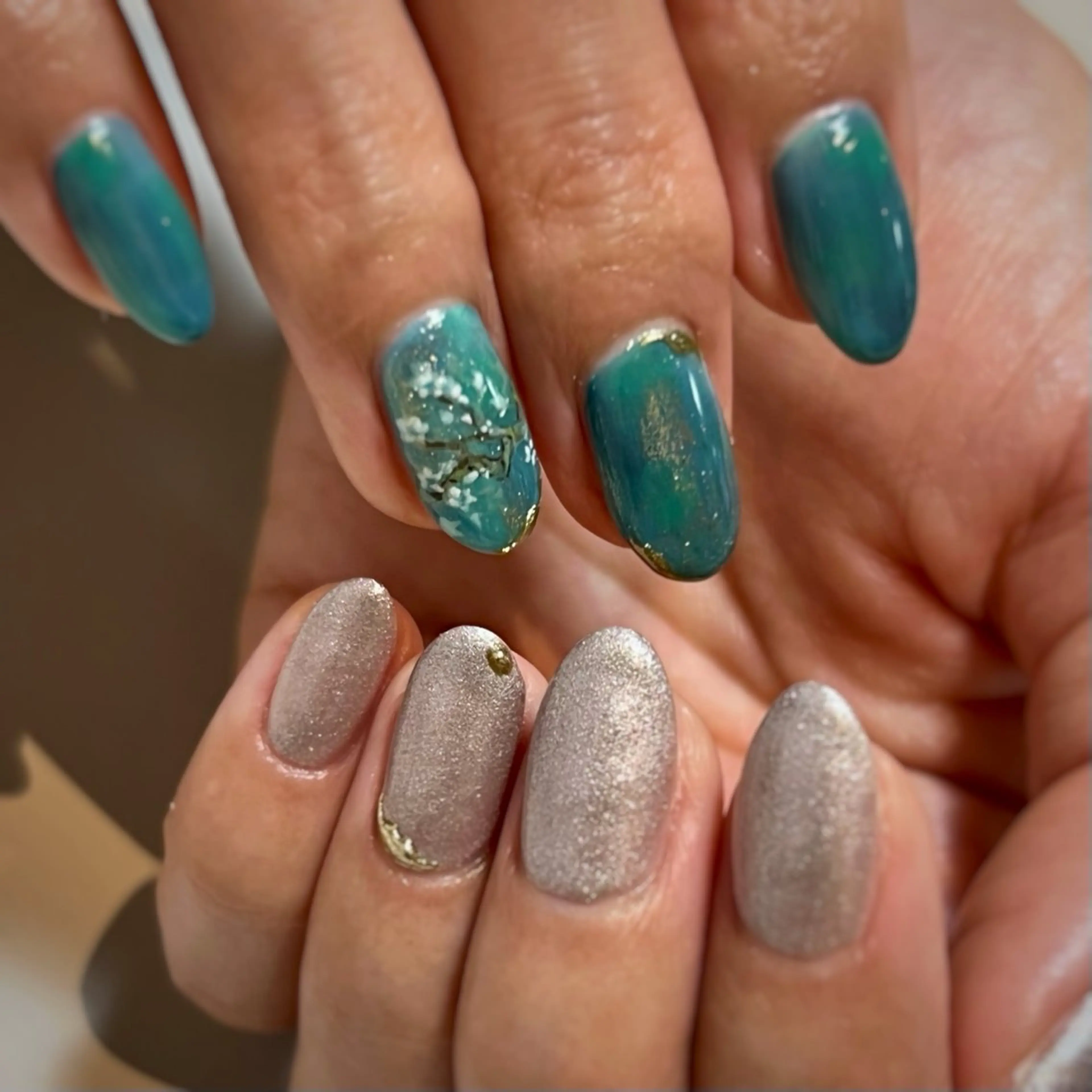 ネイル ハンドネイル FIORITURA Maikoのネイルデザイン