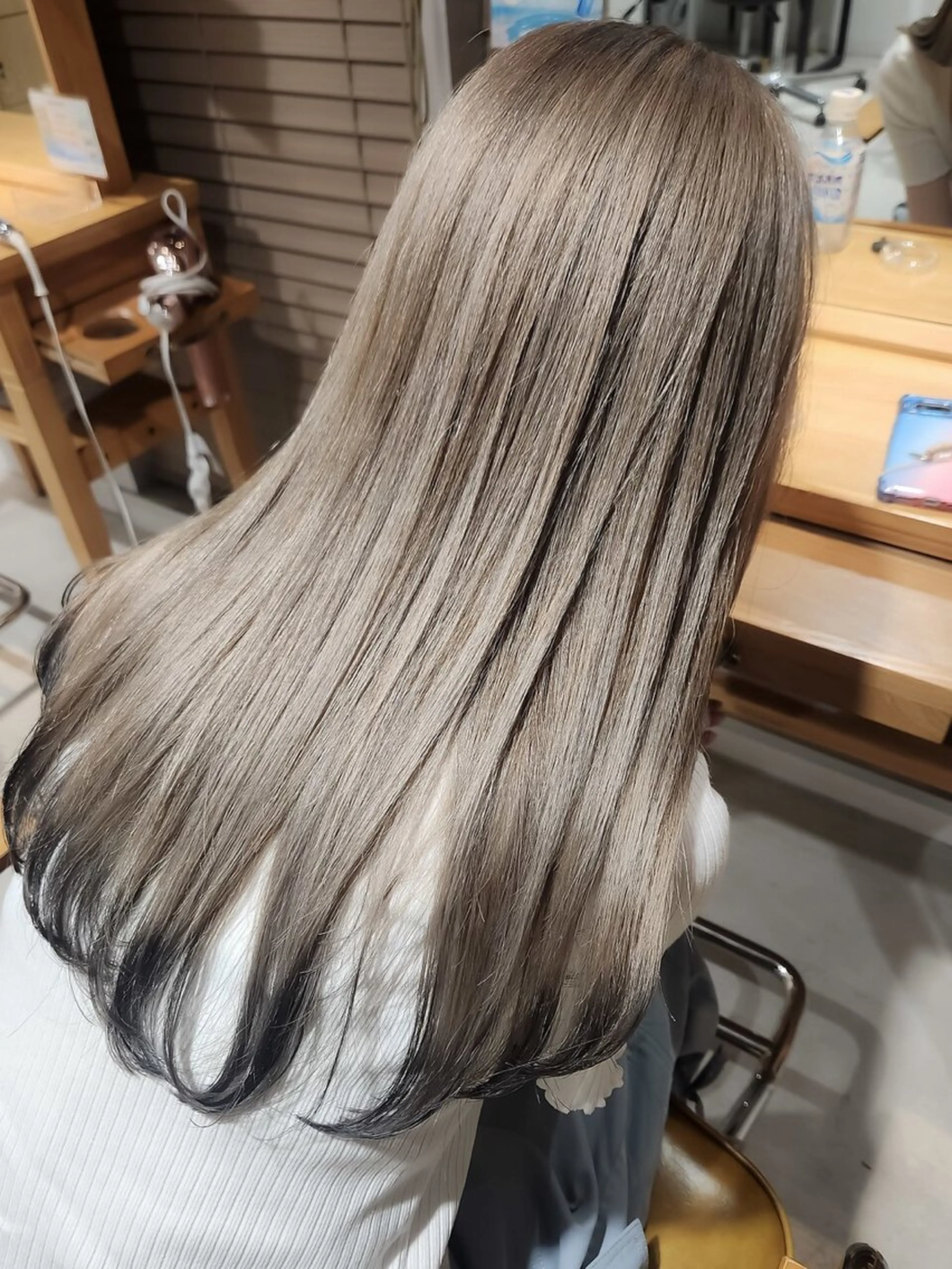 ロング カラー 鈴木弥月/大人ボブ× 透明感カラーのヘアスタイル