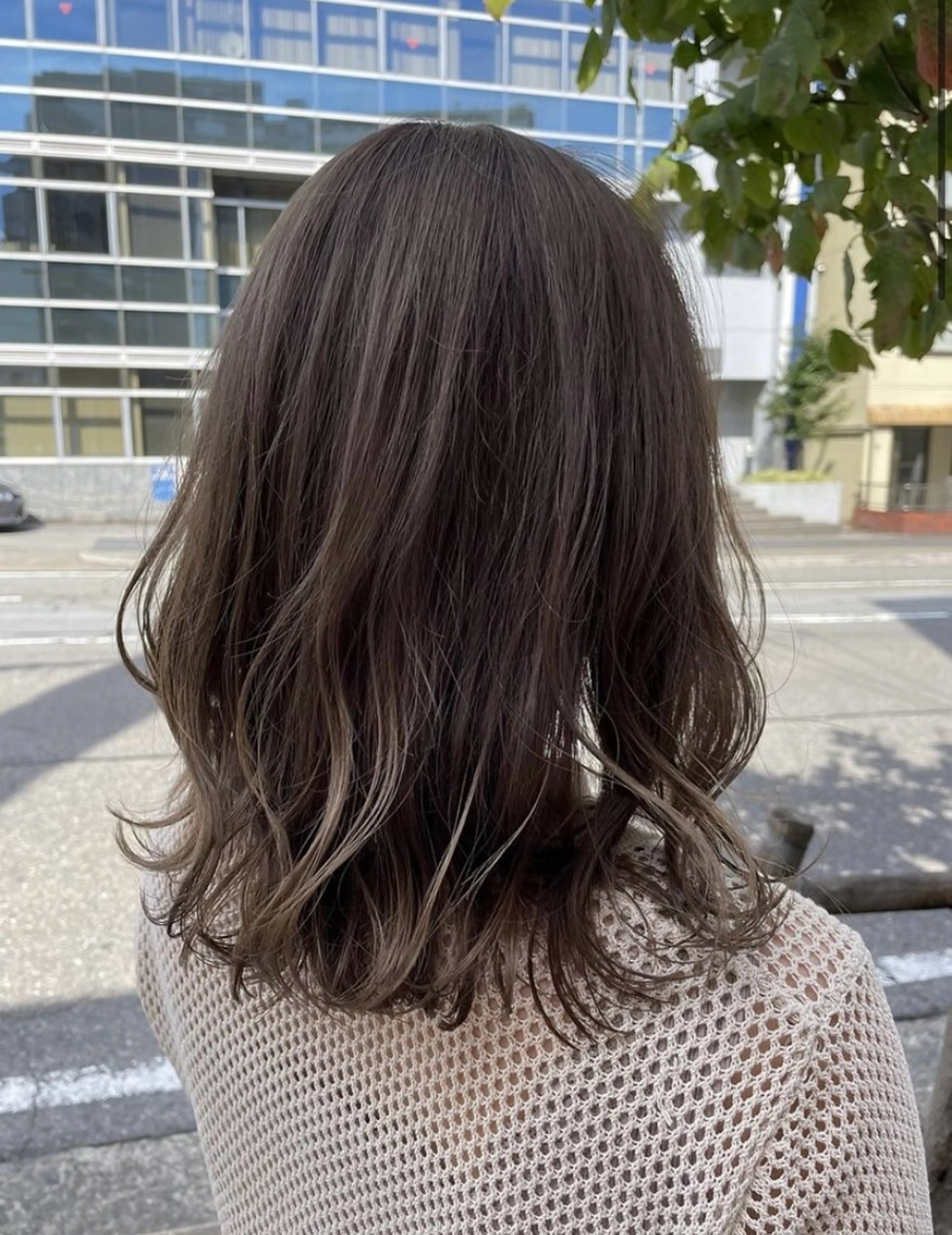 セミロング カラー ブラウンカラー ラベンダーカラー ラベンダーブラウン レイヤーカット カット Reginavita栄店 【レジナヴィータ】所属・鈴木 二依奈のヘアスタイル