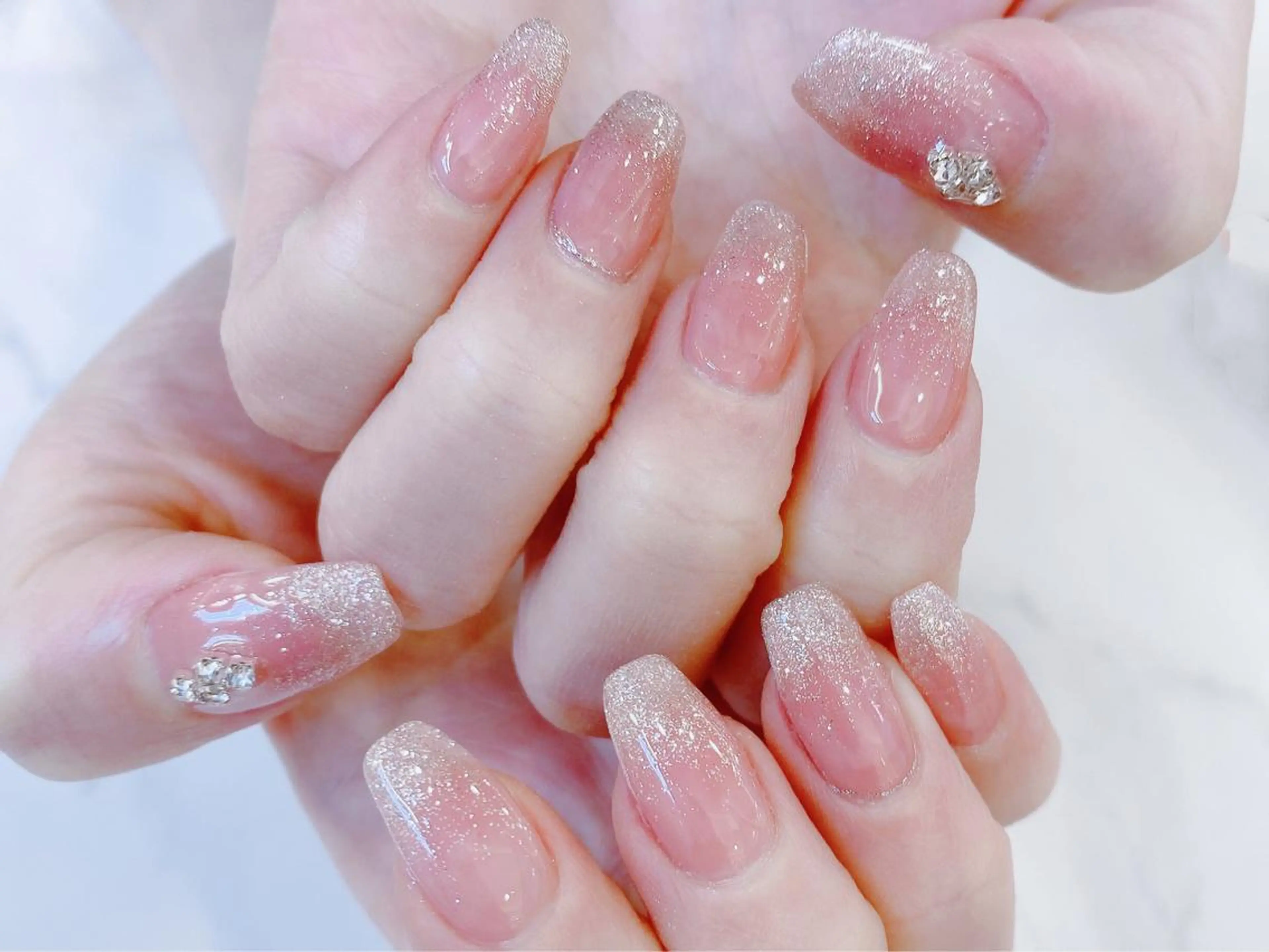 ミディアム VENUS Nail ★池袋徒歩2分のネイルデザイン