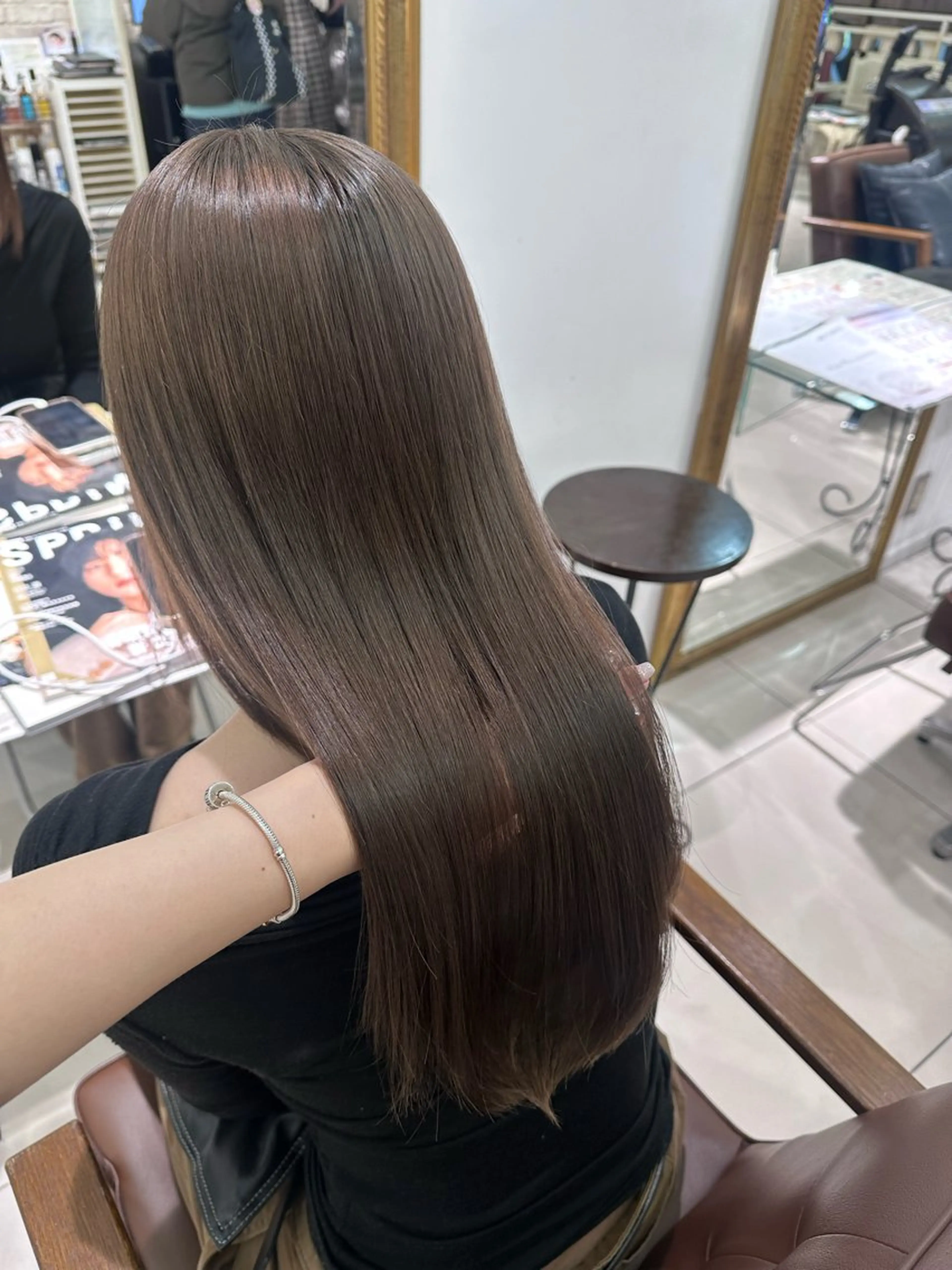 ロング カラー ベージュカラー オリーブベージュ ヘアカラー トリートメント 髪質改善透明感カラー 🤍Nanakoのヘアスタイル