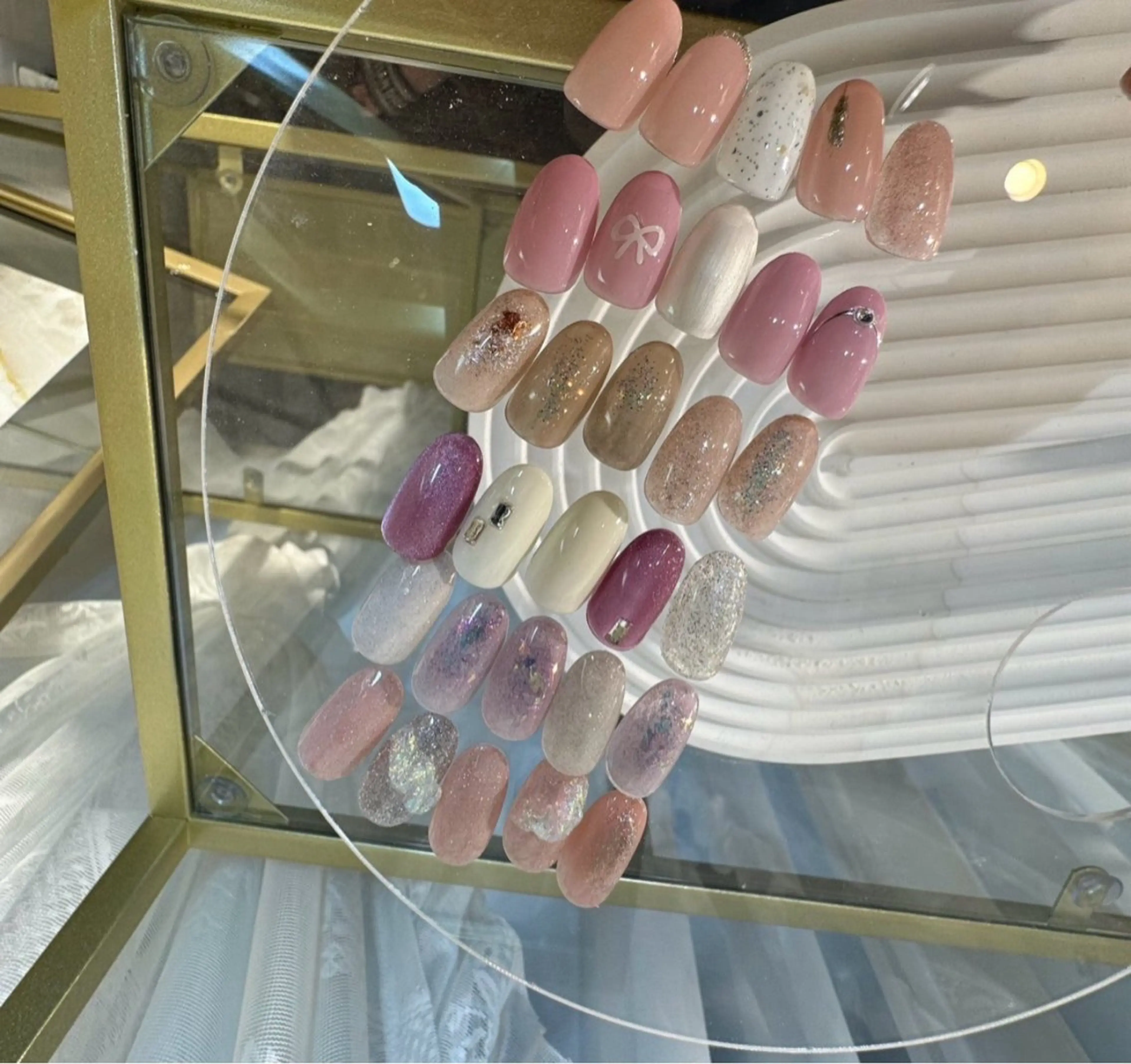 ネイル アールビーネイル所属・mase Megumiのネイルデザイン