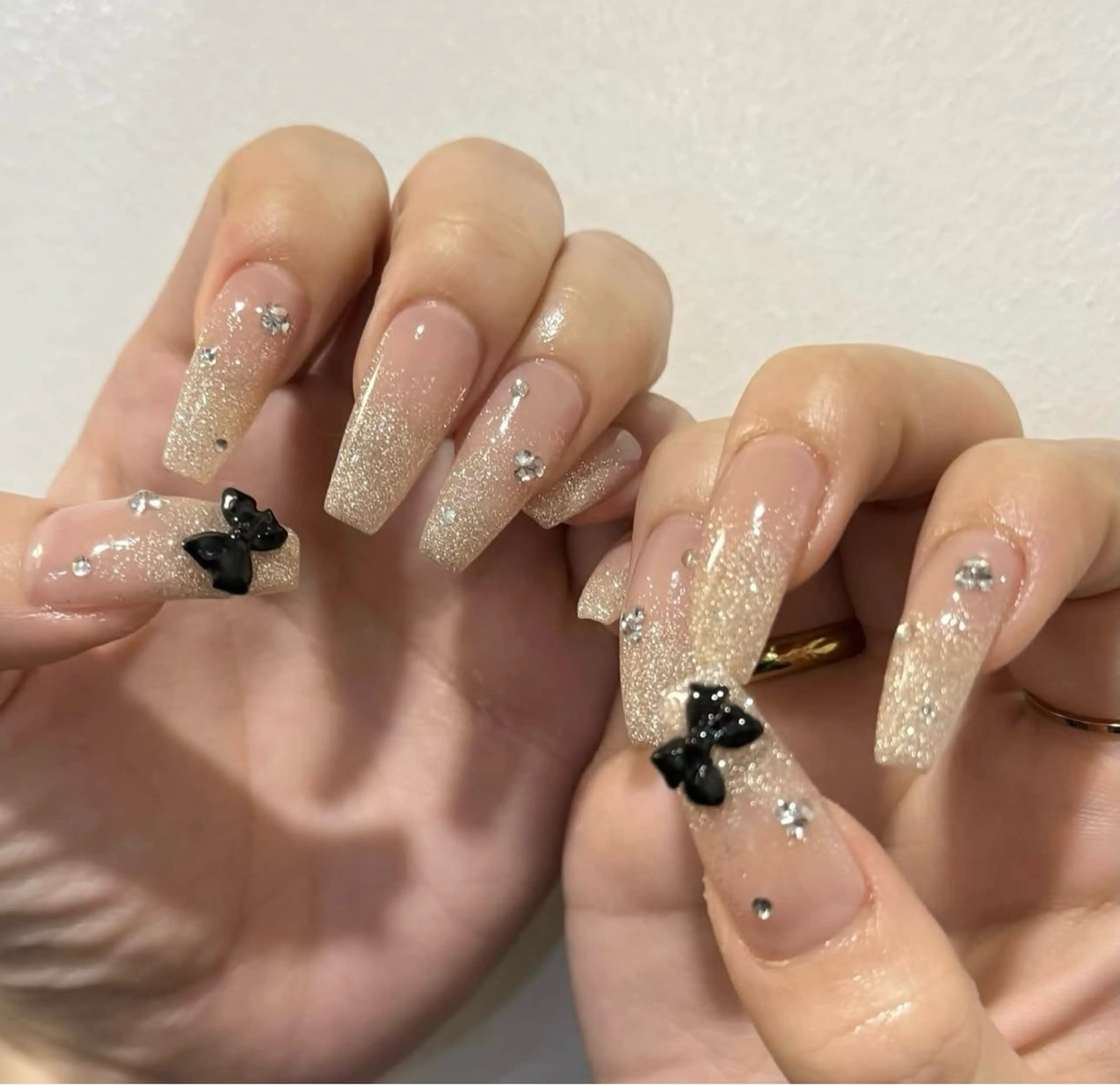 ネイル グラデーション キラキラネイル ワンカラーネイル 冬ネイル Jenn Nail Salonのネイルデザイン