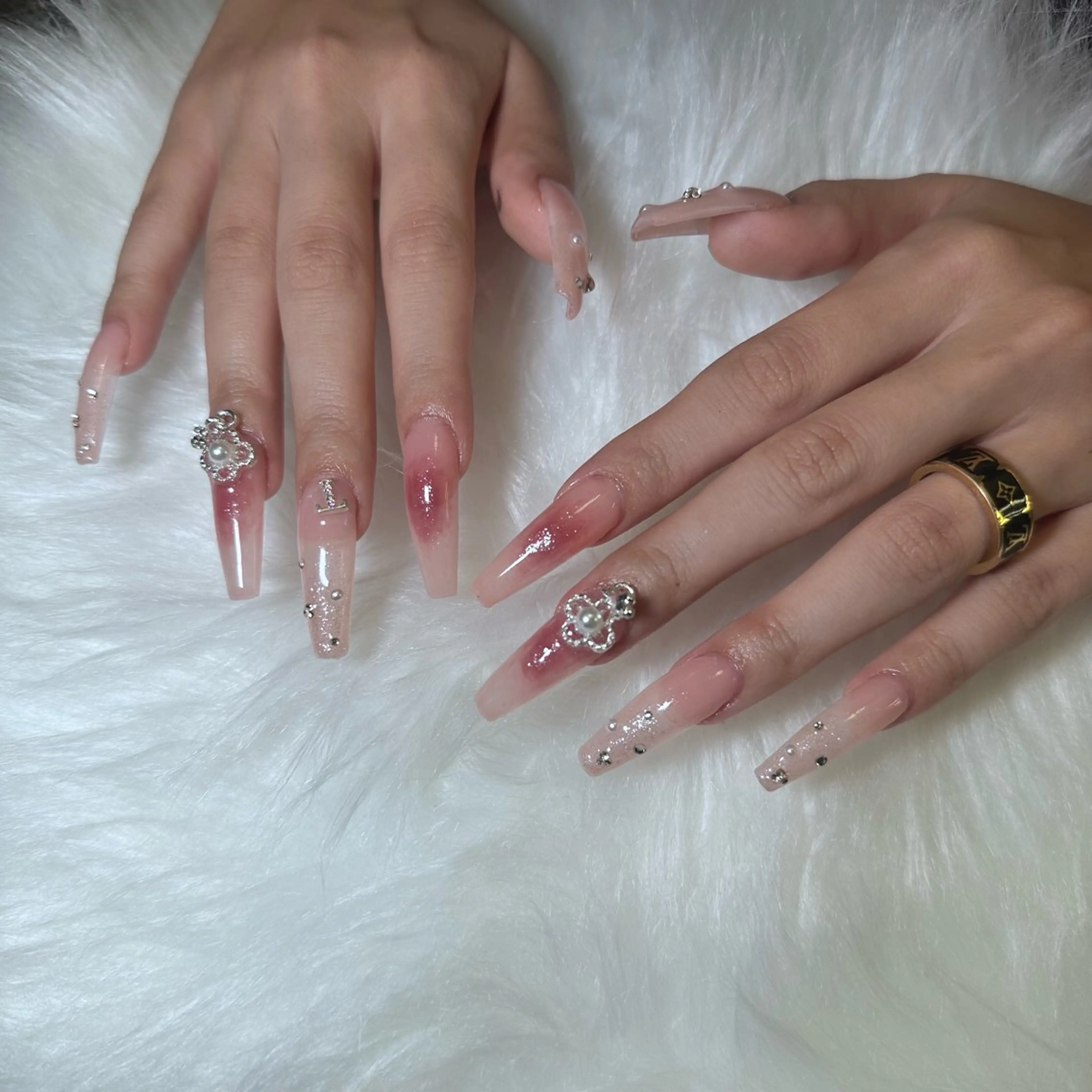 ネイル M.jewelry himeka🍒のネイルデザイン