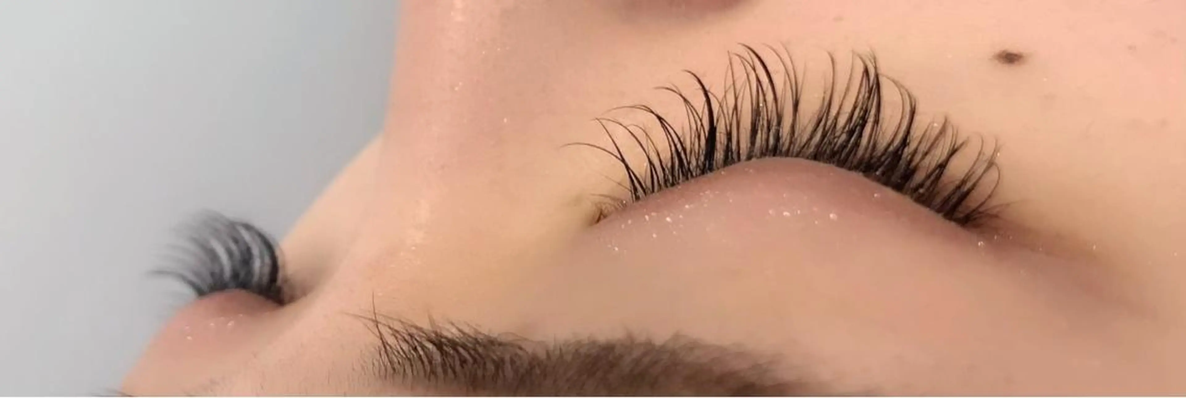 マツエク・マツパ 岡田詩織 MODE Ks松原店のヘアスタイル