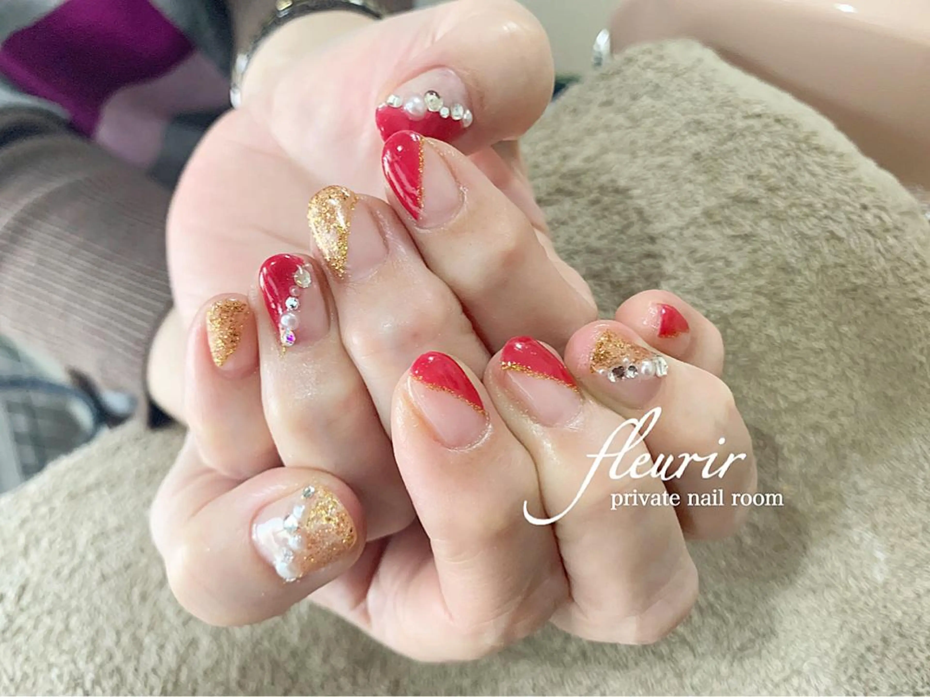 ネイル ボルドー フレンチネイル ゴールド 斜めフレンチ フルリール 【プライベートサロンのネイルデザイン