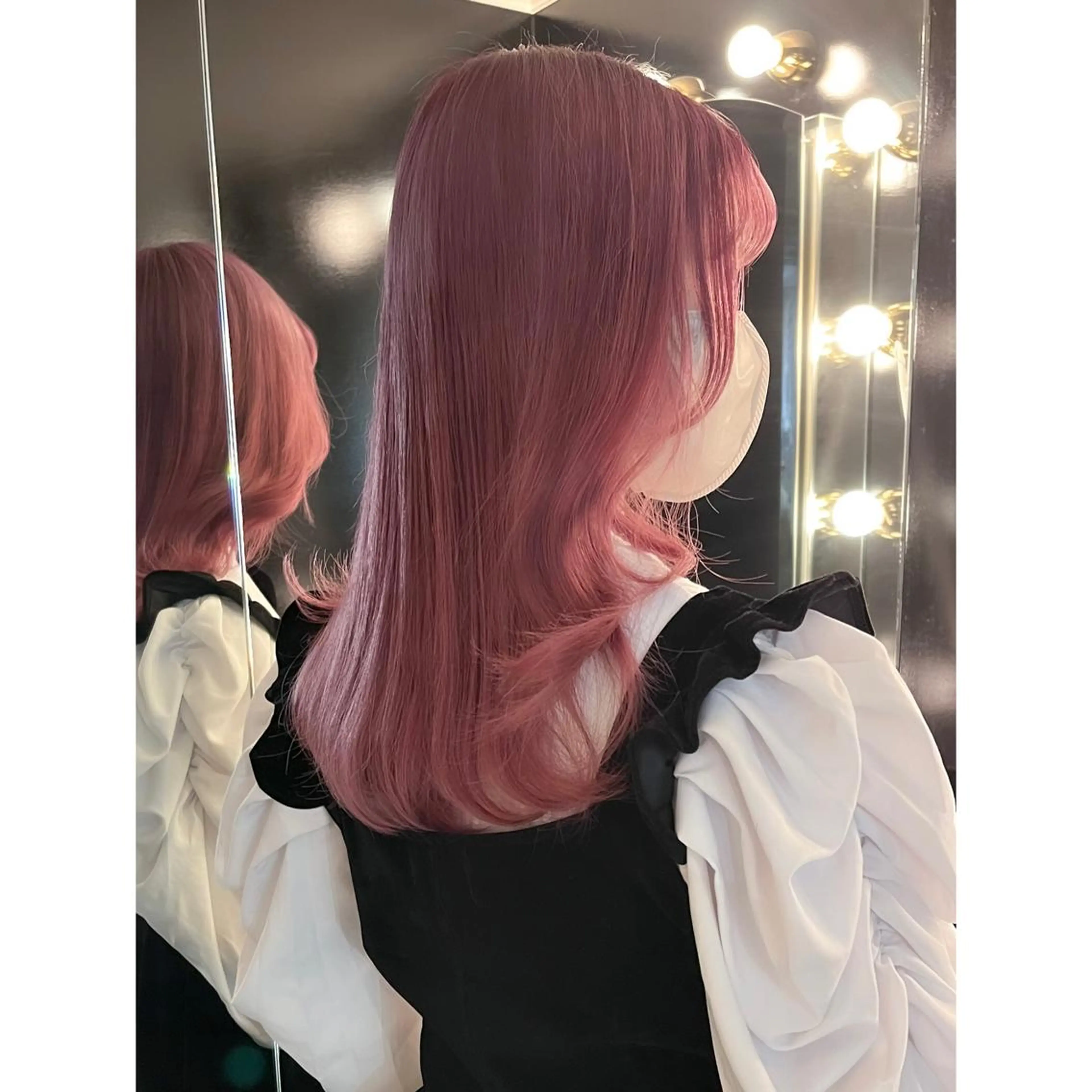 セミロング カラー ブリーチ カット ヘアカラー トリートメント LOTTA CUCCI所属・miyu /トレンド カラー×艶髪のヘアスタイル