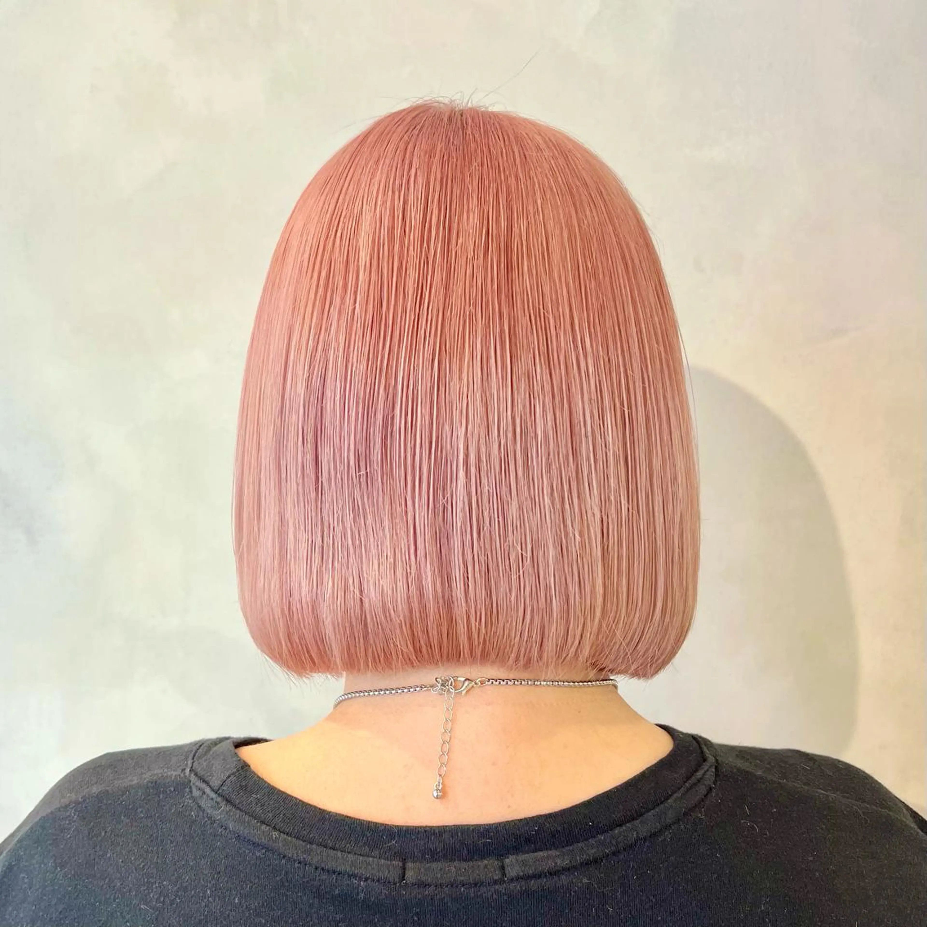 ショート カラー 🤍髪質改善➕透明感 カラー🤍川上葵のヘアスタイル