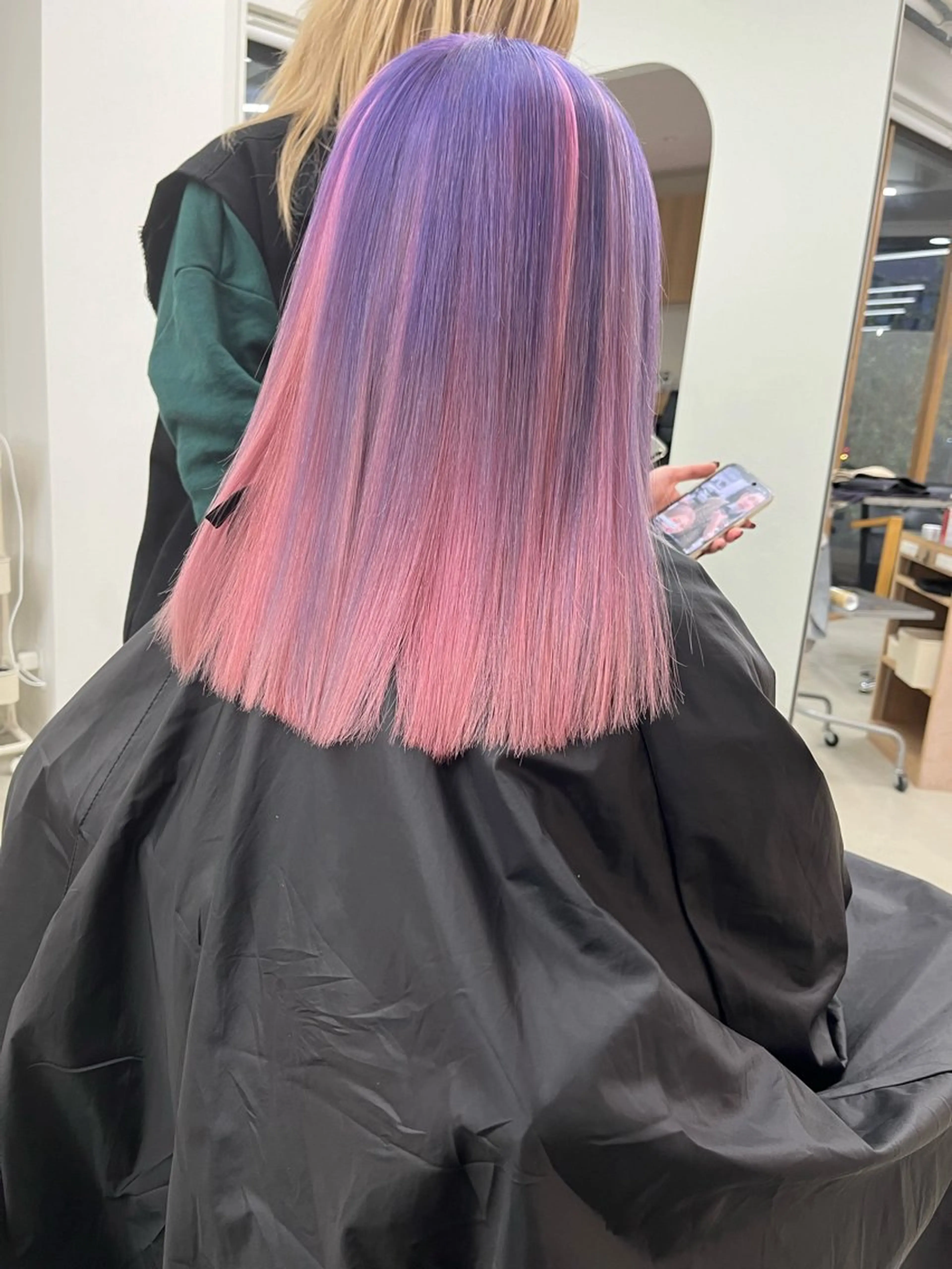 ロング vince gio所属・小田 輝太郎/ブリーチのヘアスタイル