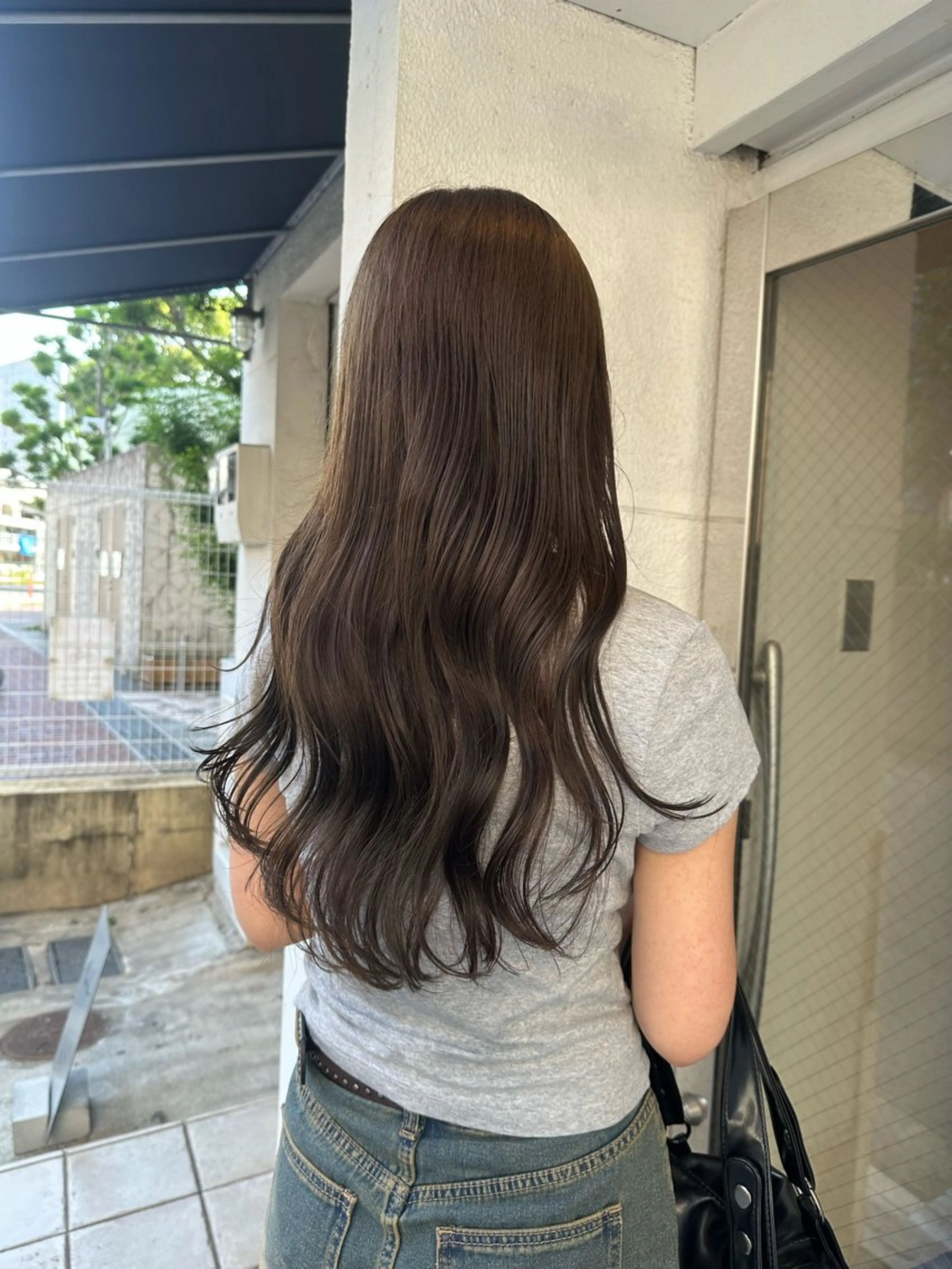 ロング カラー ベージュカラー ケアカラー グレージュ オリーブグレージュ オリーブグレー カット ヘアカラー トリートメント Manaka🟤 今泉　Musiiikのヘアスタイル