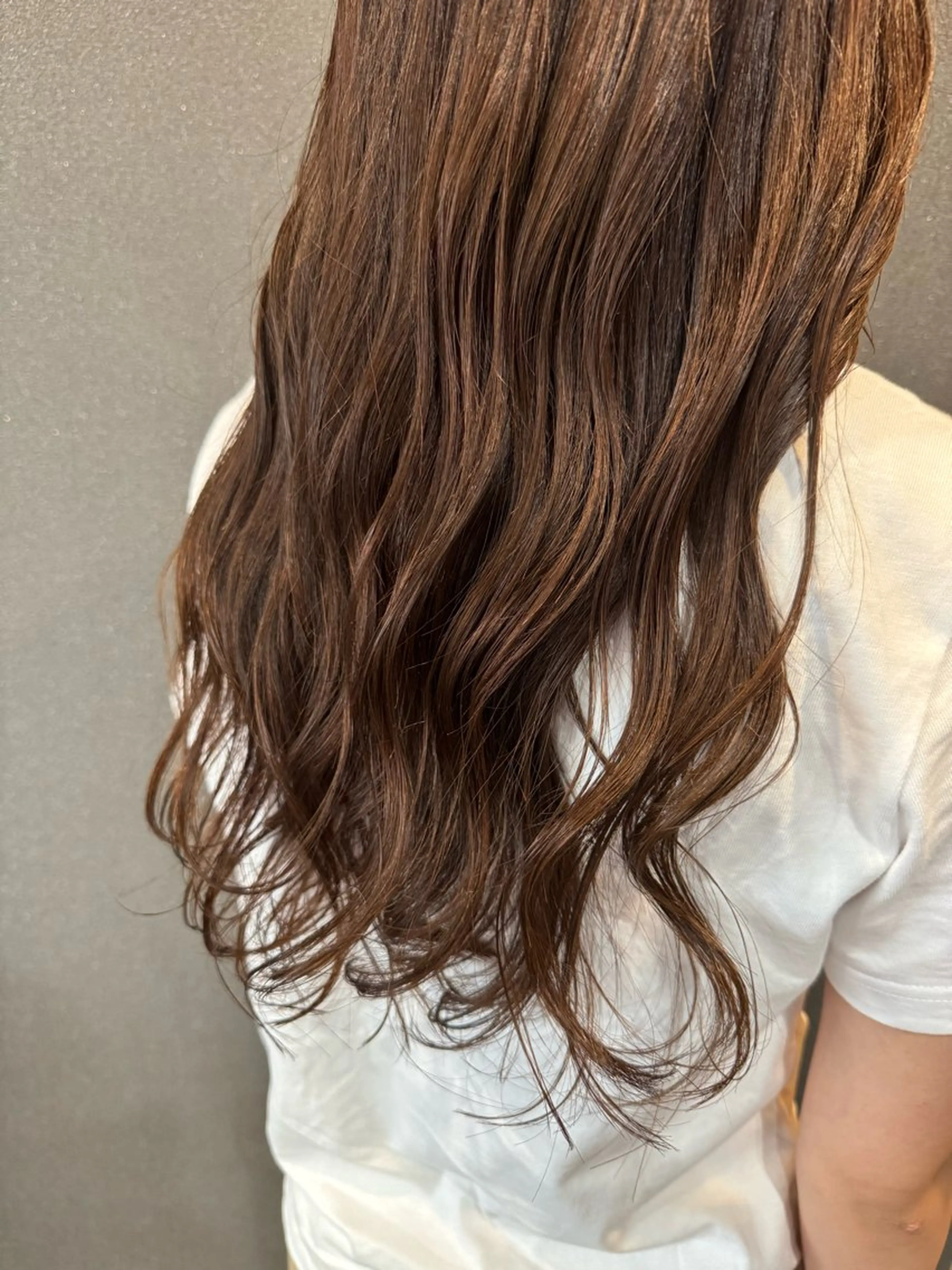 セミロング カラー ワタナベ テルマサのヘアスタイル