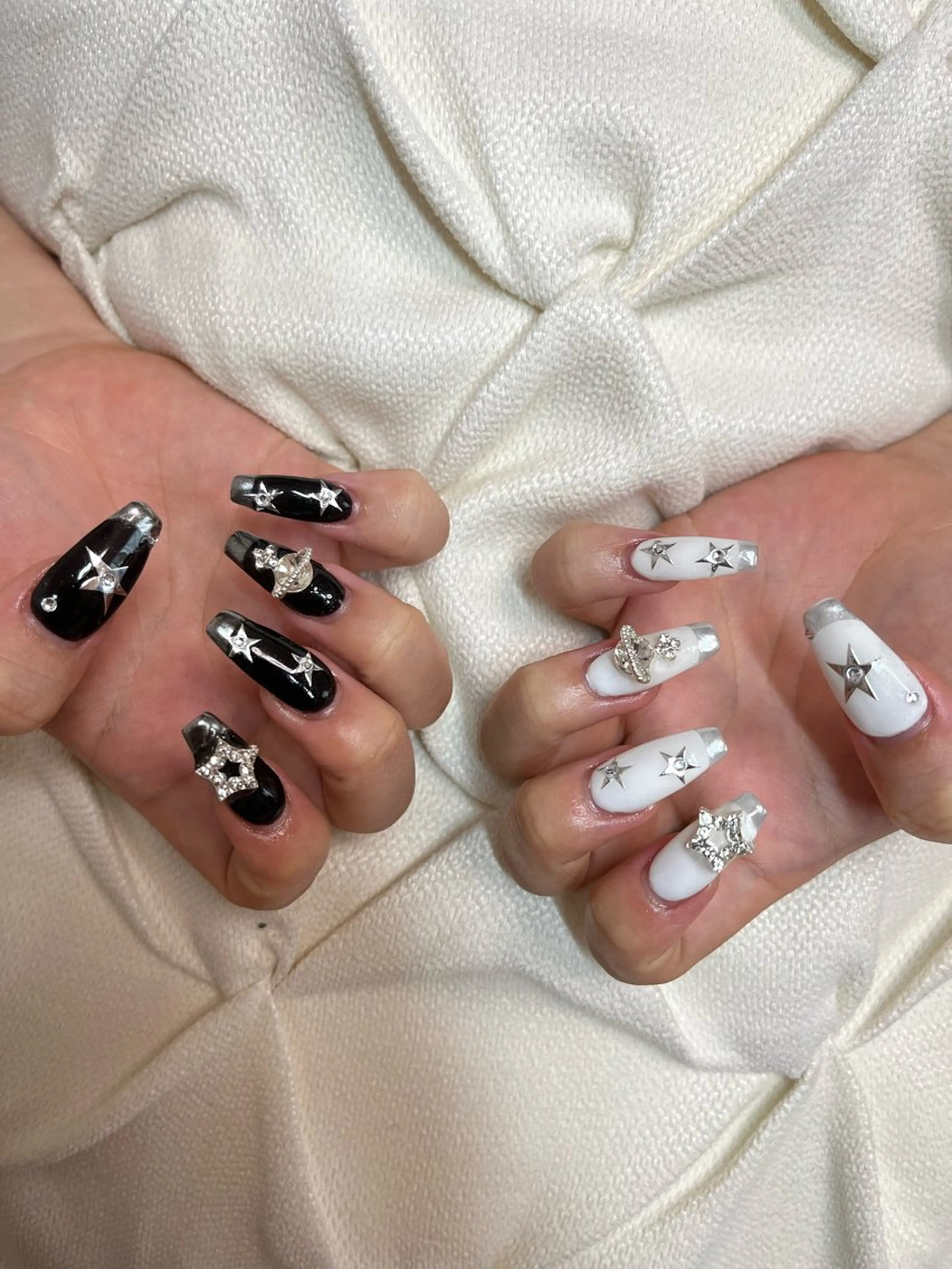 ネイル nail.salon .Reversalのネイルデザイン