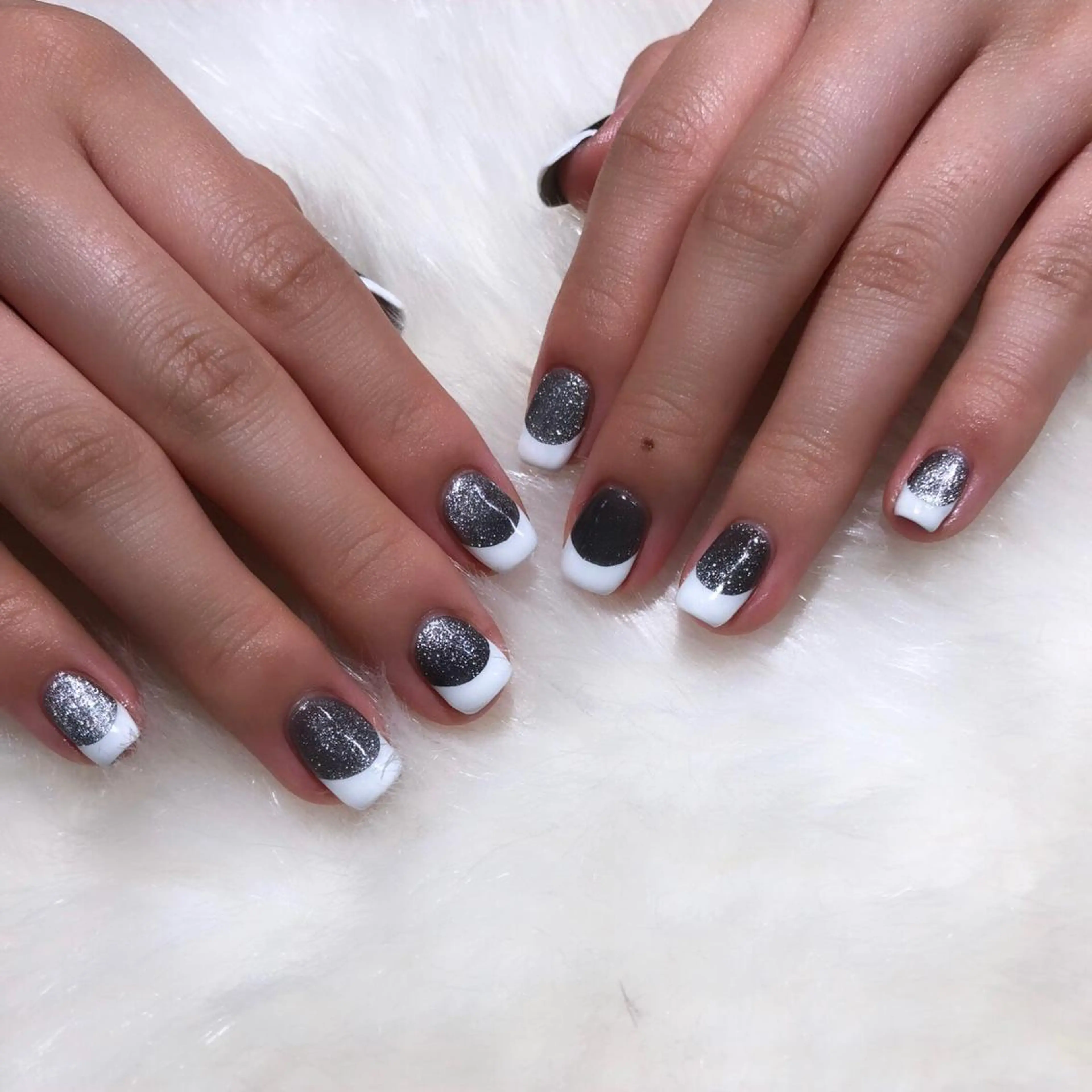 ネイル ハンドネイル フットネイル ハンドケア Nes.Nail所属・Miyagi Asamiのネイルデザイン