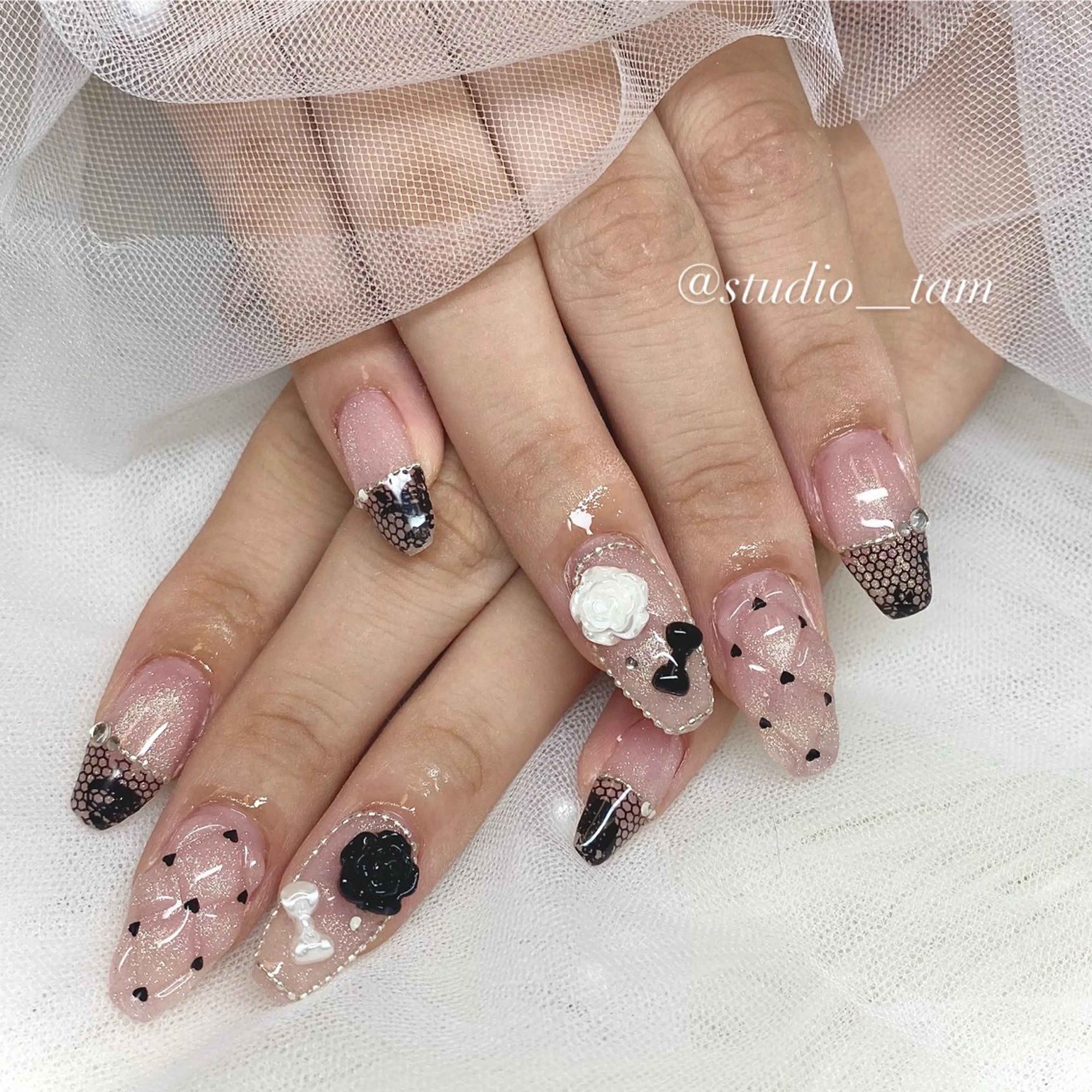 ネイル アートネイル チークネイル フレンチネイル 韓国ネイル マグネットネイル studio tam 髙橋彩夏のネイルデザイン